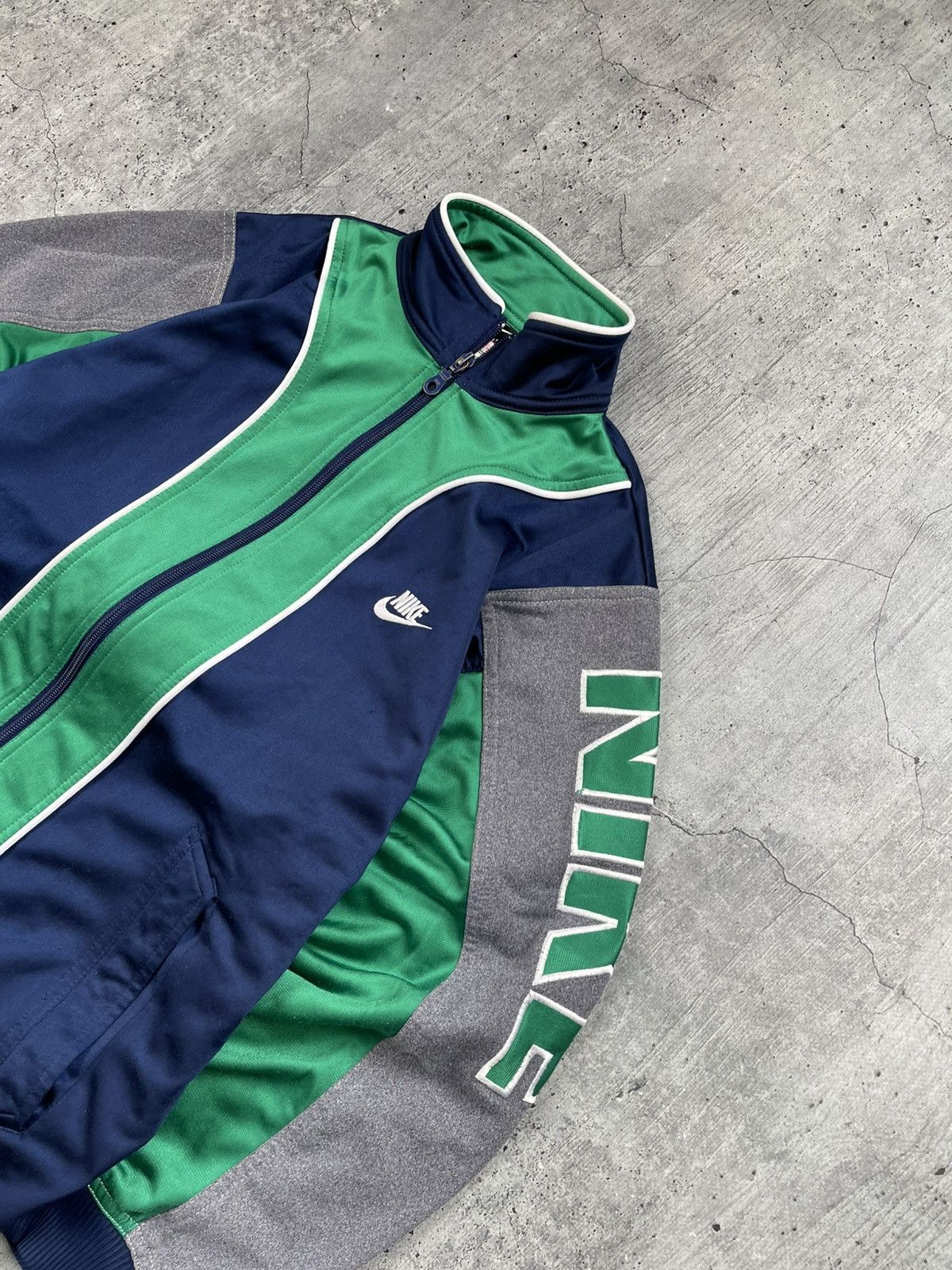Nike × Vintage Crazy Vintage 90's Nike Zip Up Size US S / EU 44-46 / 1 - 2 Thumbnail