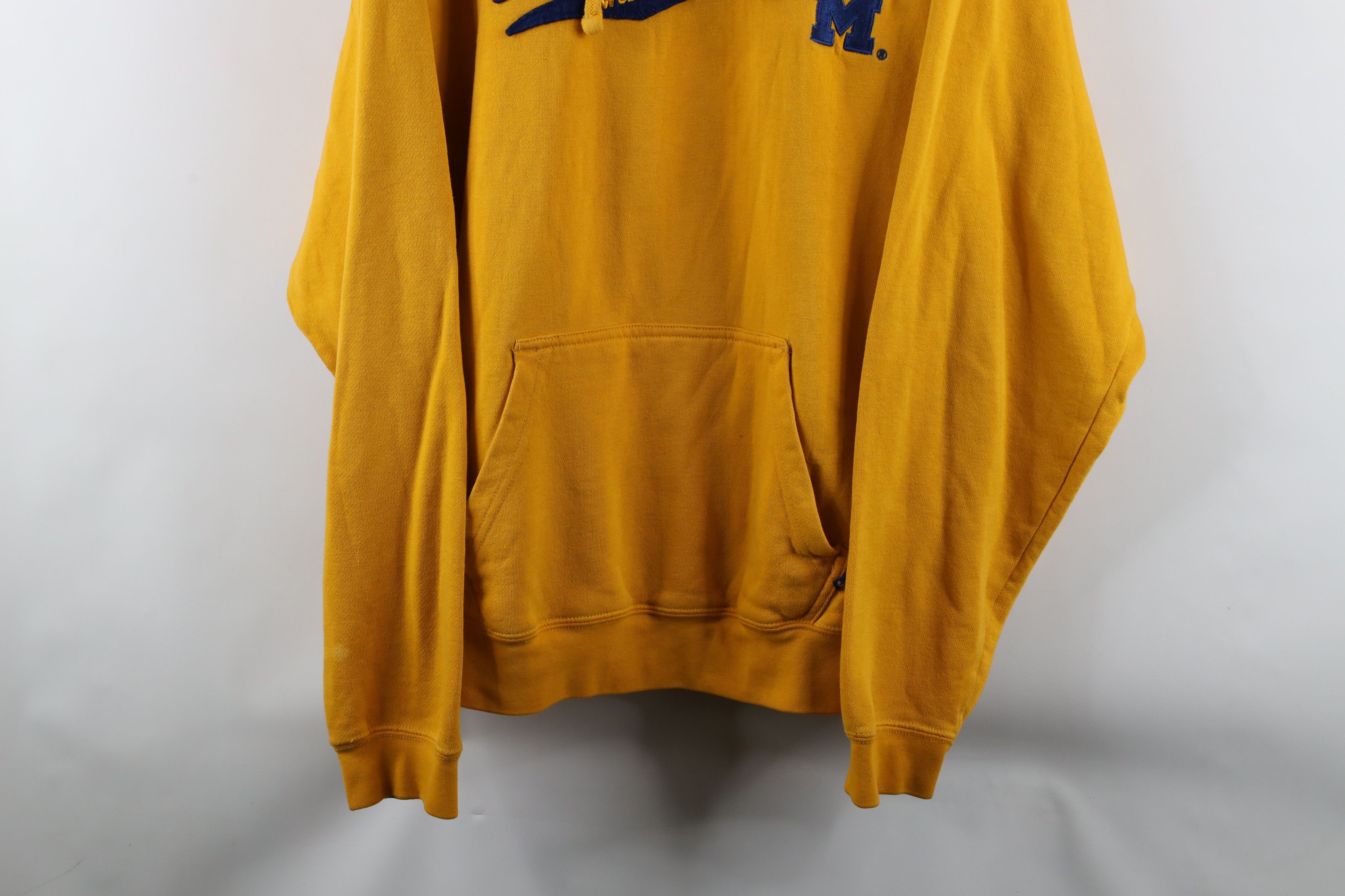 Vintage Vintage 90s Script University of Michigan Hoodie Sweatshirt Size US L / EU 52-54 / 3 - 3 Thumbnail