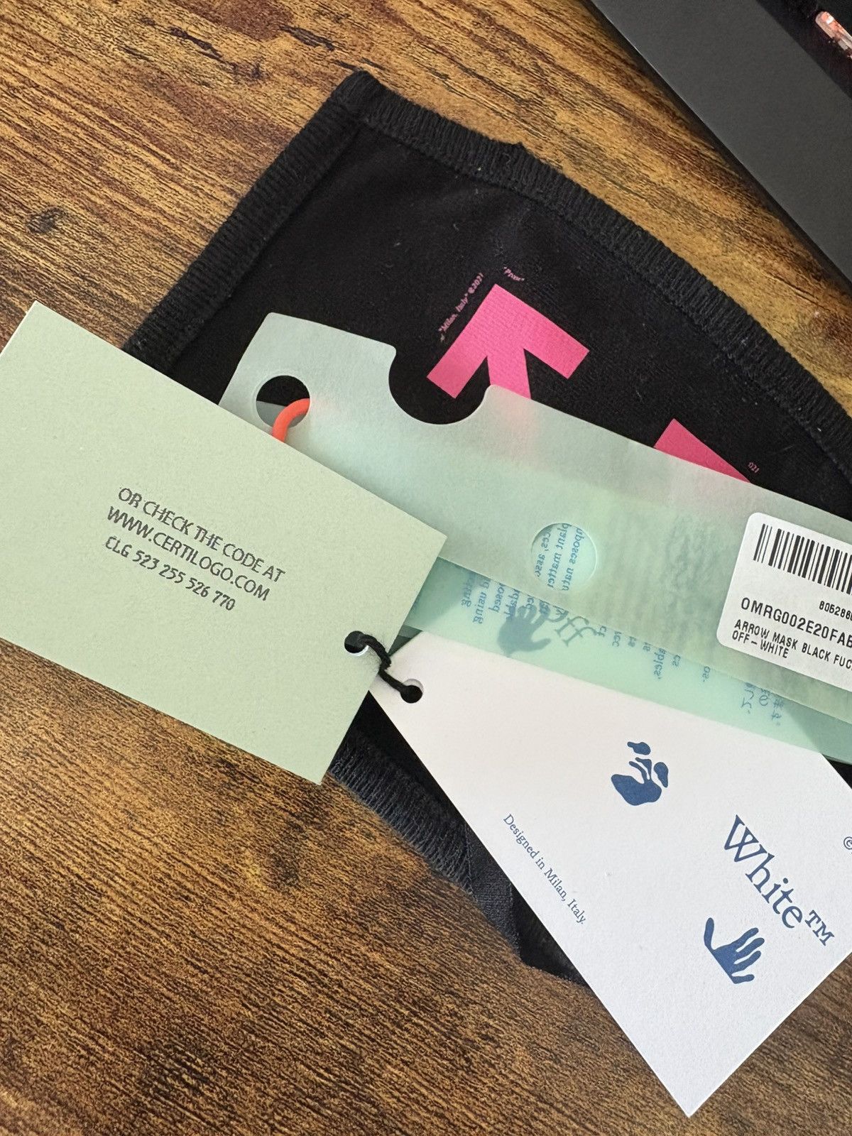Off-White Off-White Arrow Face Mask Black Fuschia Size ONE SIZE - 3 Thumbnail
