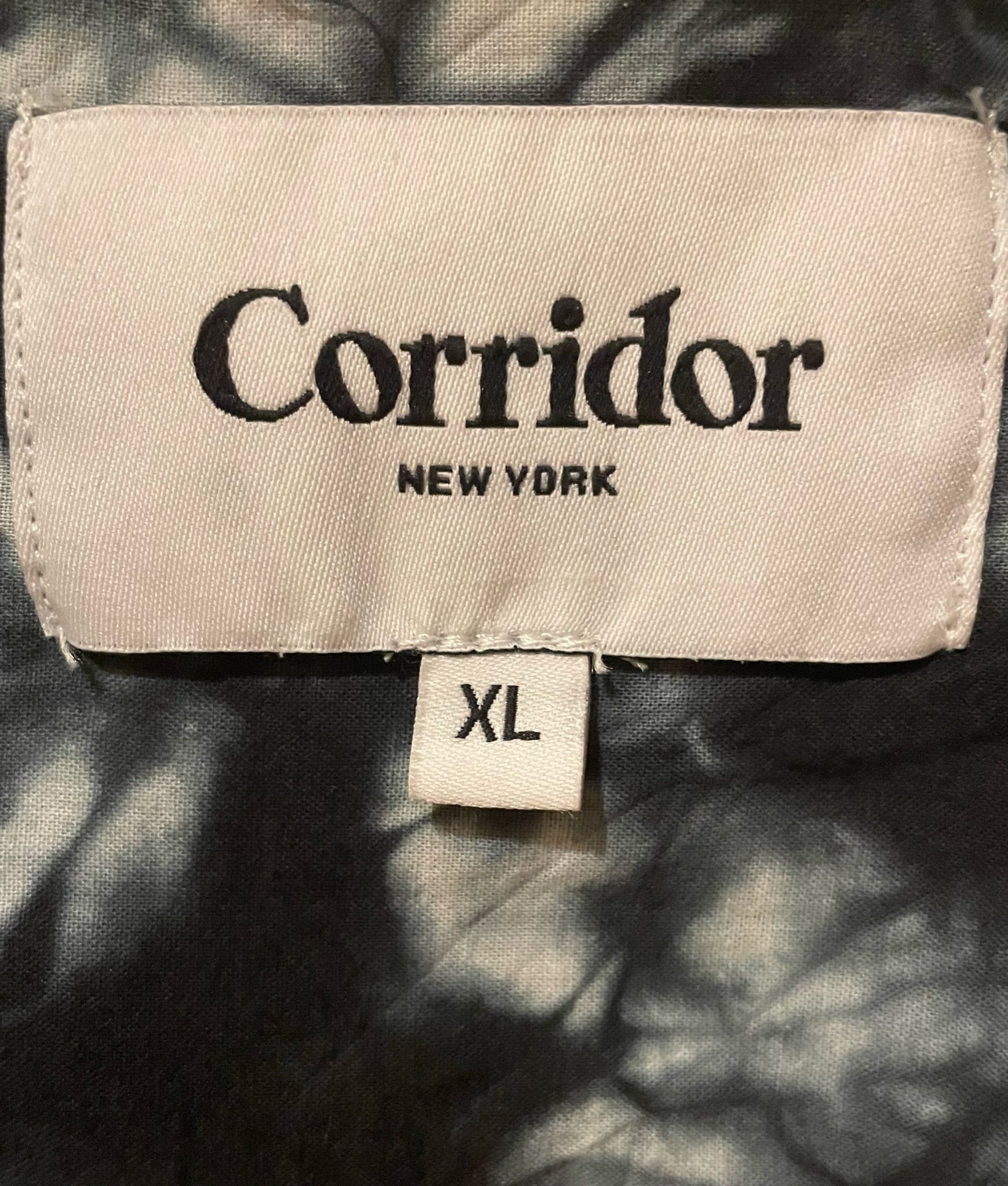 Corridor Tie-Dye Short Sleeve Button Up Shirt Black White Grey Size US XL / EU 56 / 4 - 4 Thumbnail