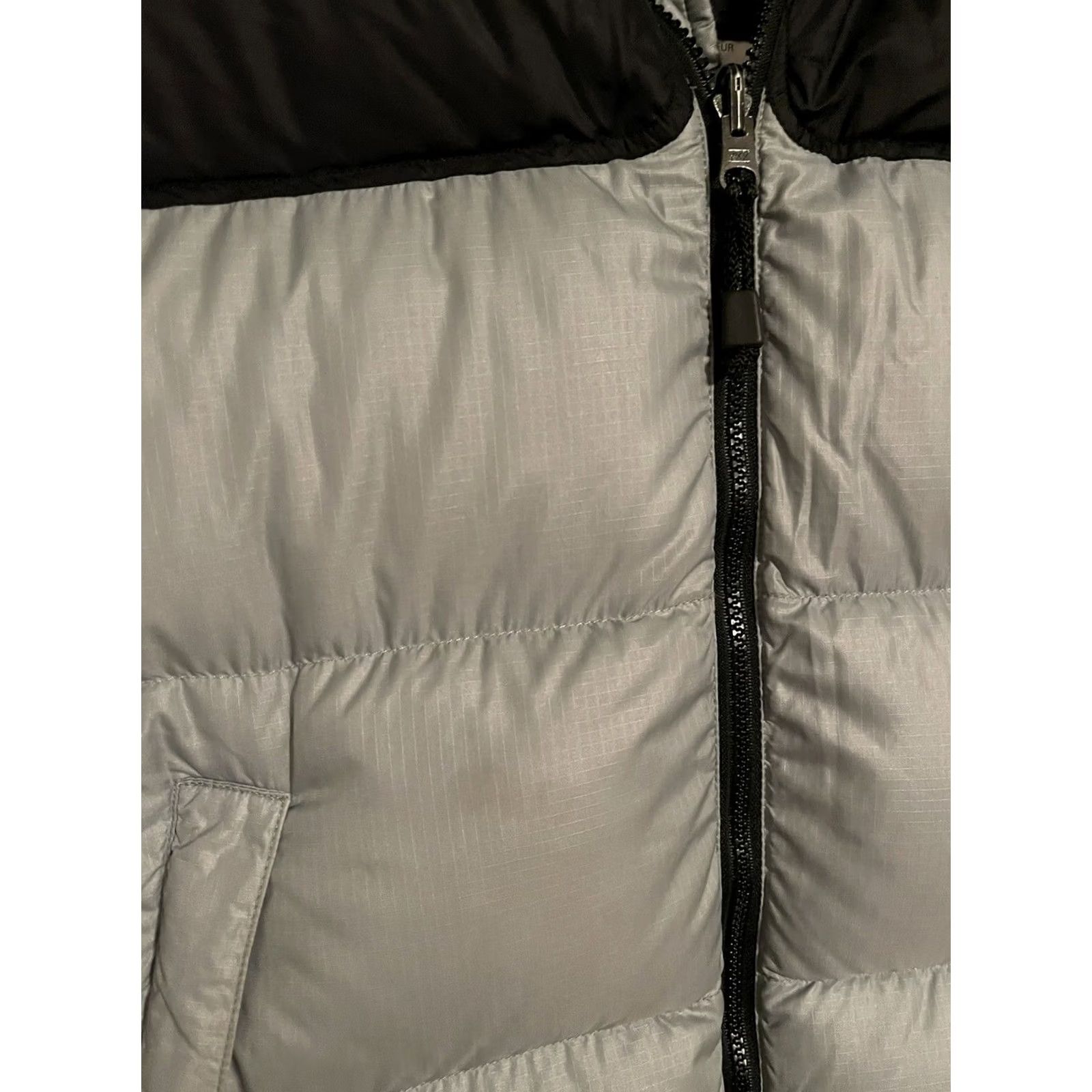 The North Face VINTAGE The North Face Neptuse 700 Goose Down Gray/Black Puffer Vest Women's S Jacket Size S / US 4 / IT 40 - 7 Thumbnail