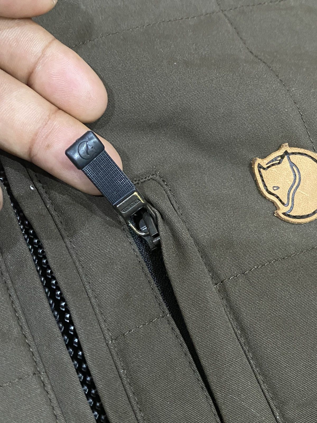 Fjallraven FJALL RAVEN G1000 HUNTING VEST NICE DESIGN Size US M / EU 48-50 / 2 - 11 Thumbnail