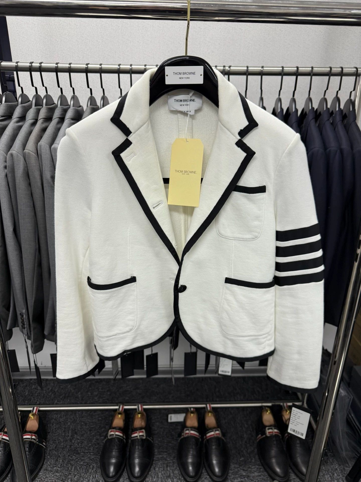 Thom Browne Thom Browne Women White 4-Bar Casual Blazer Size40 Size S / US 4 / IT 40 - 1 Thumbnail