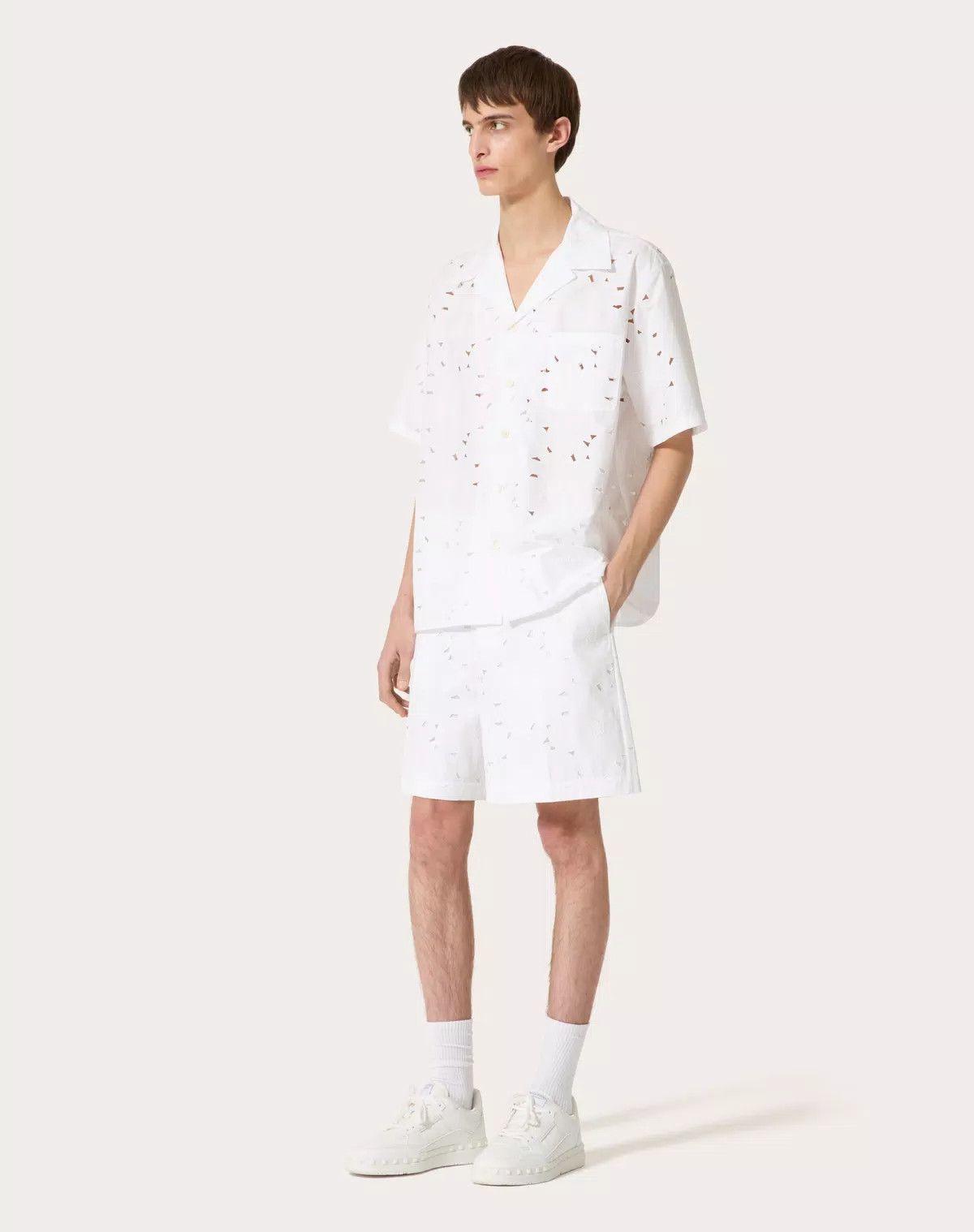Valentino oc11z0625 San Gallo Cotton Bowling Shirt in White Size US L / EU 52-54 / 3 - 3 Thumbnail
