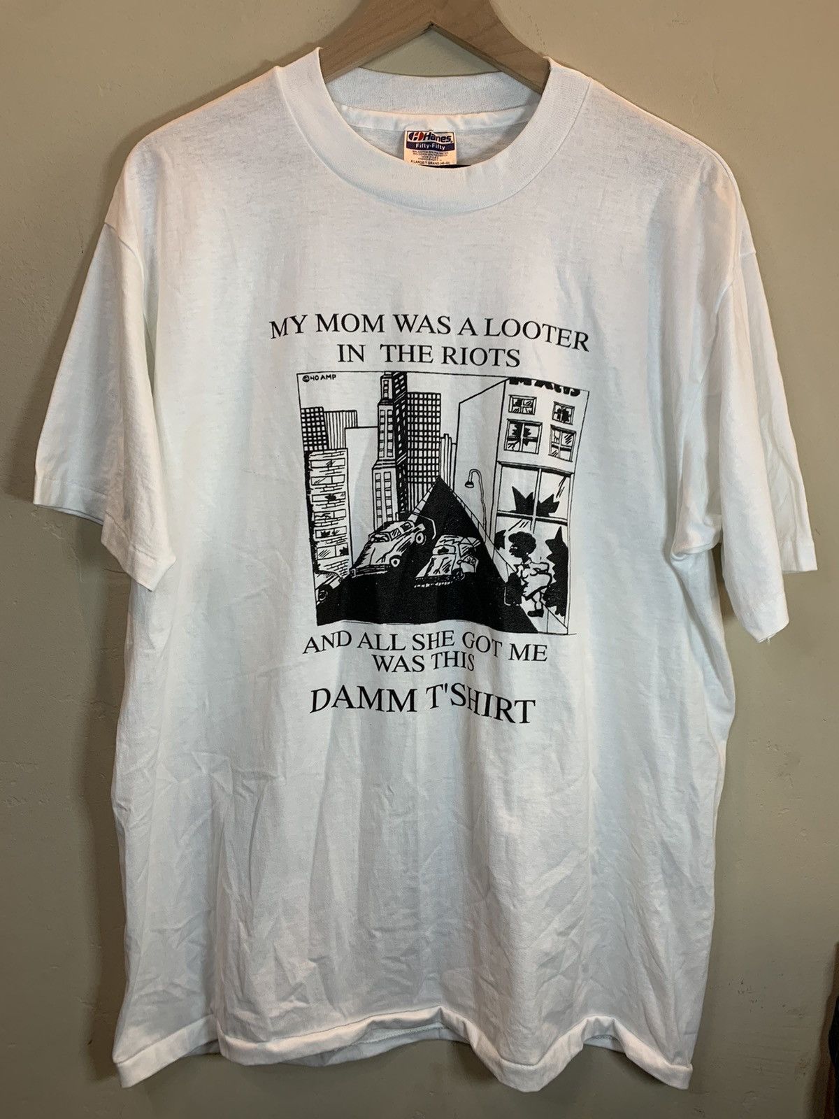 Vintage RARE Vintage My Mom Looter In Riots All I Got Was This Shirt Size US XL / EU 56 / 4 - 1 Thumbnail