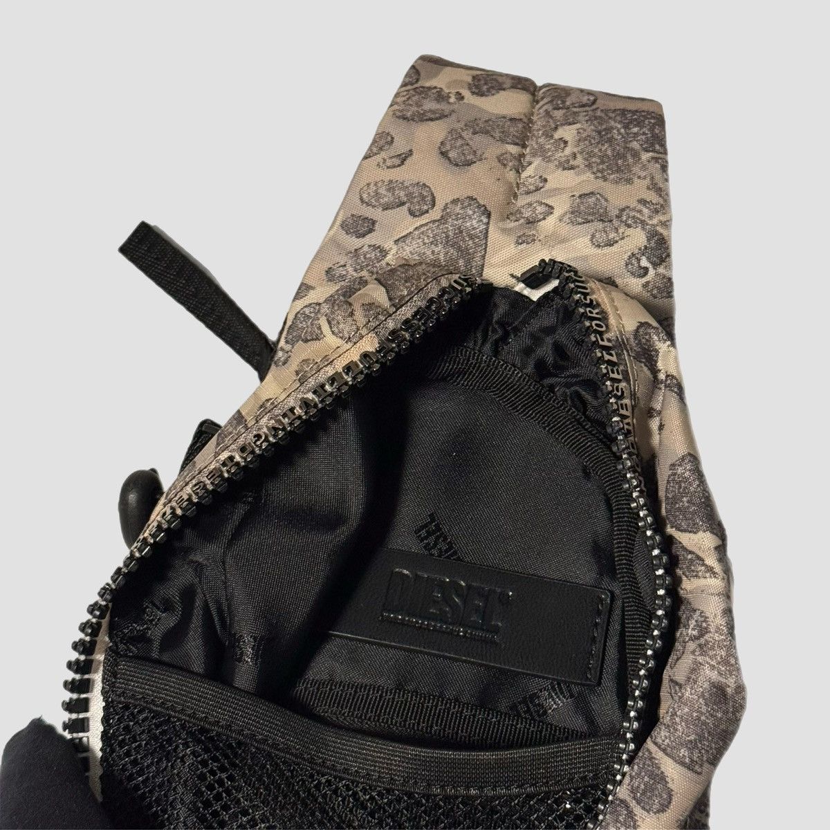 Diesel Diesel Zip-D Sling Backpack Incense Grey Size ONE SIZE - 3 Thumbnail
