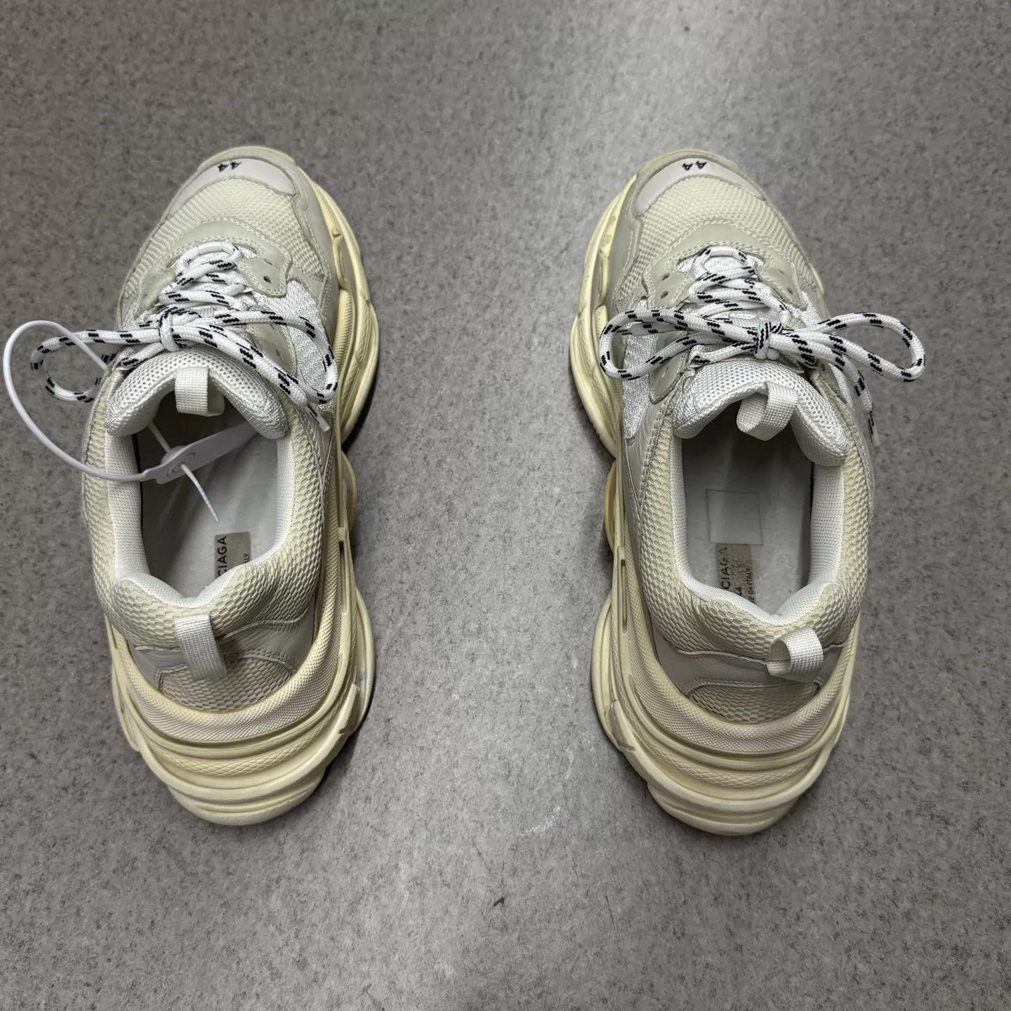 Balenciaga Balenciaga Triples OG White 44 EU Lightly Used Excellent Size US 11 / EU 44 - 8 Thumbnail