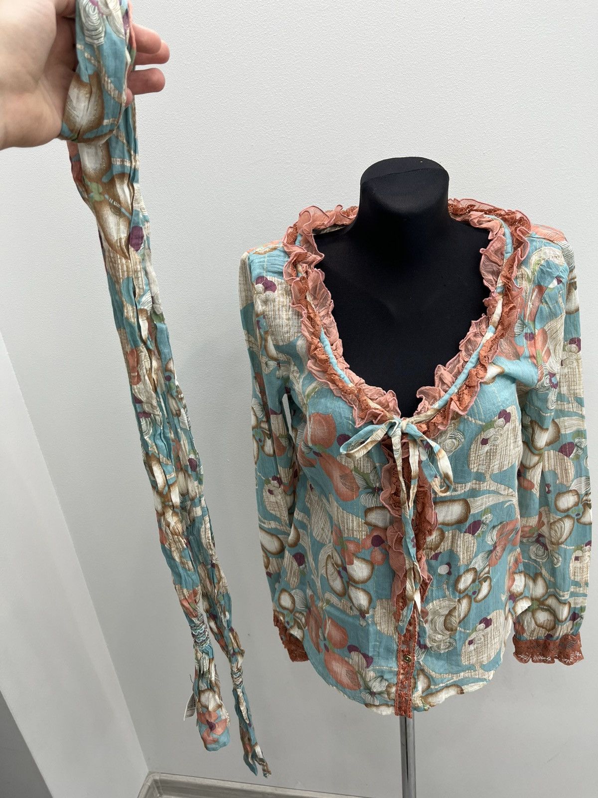 Dolce & Gabbana D&G Dolce & Gabbana Archive Floral Lace Trim Longsleeve Y2K Size L / US 10 / IT 46 - 7 Thumbnail