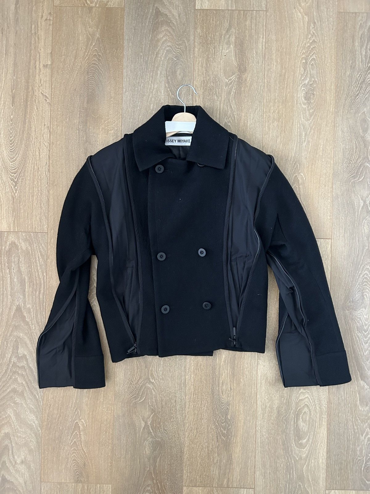 Issey Miyake Issey Miyake Zipper Peacoat Size S / US 4 / IT 40 - 1 Thumbnail