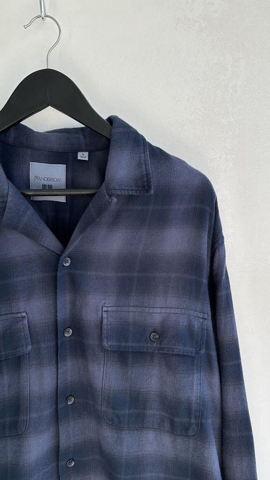 JW Anderson × Uniqlo JW Anderson X Uniqlo Blue Flannel Men Shirt Size M-L Size US M / EU 48-50 / 2 - 4 Thumbnail