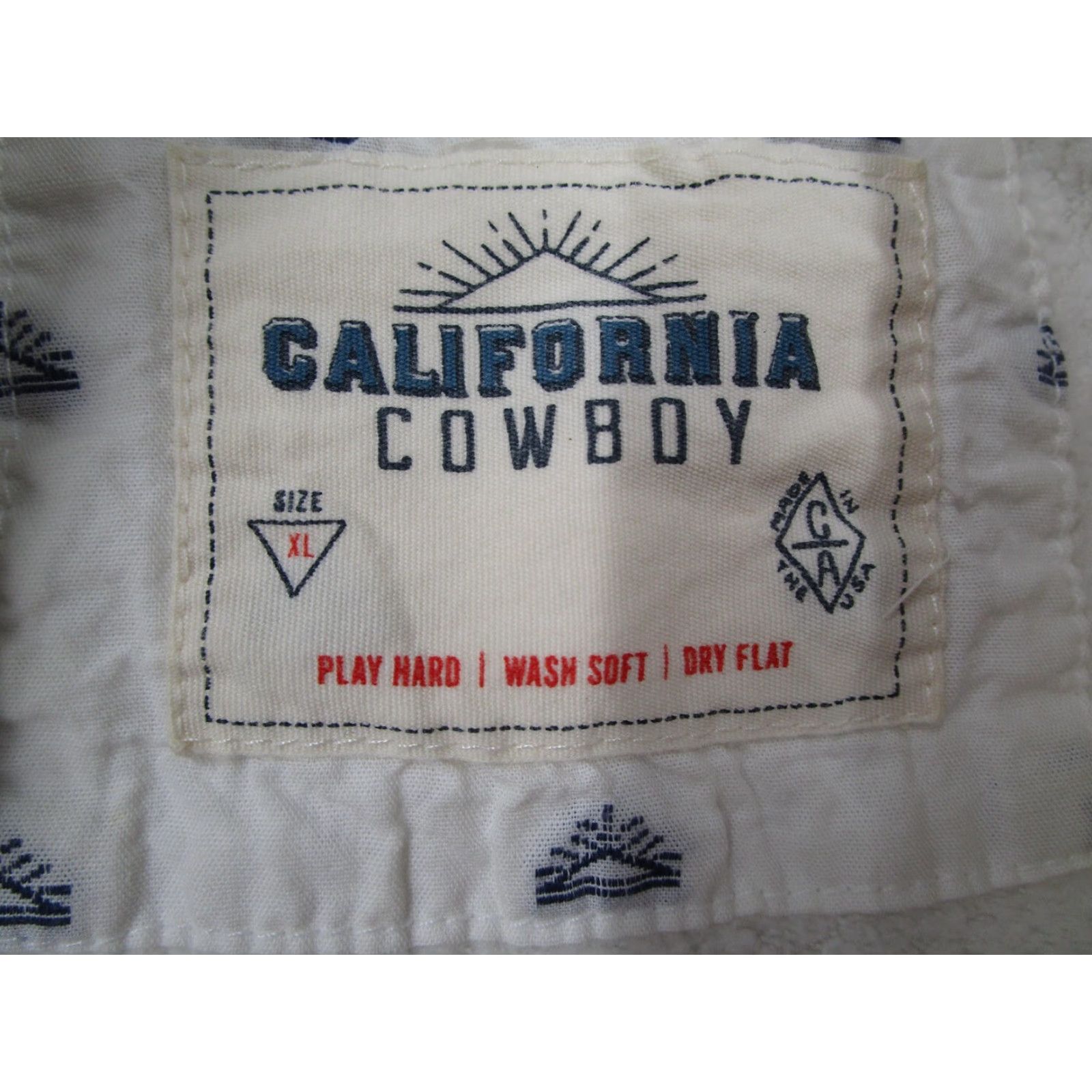 Vintage California Cowboy Shirt Mens XL White Short Sleeve Button-Up Lined Pockets Beach Surf Geometric Pattern Casual Travel 90s? Size US XL / EU 56 / 4 - 3 Thumbnail