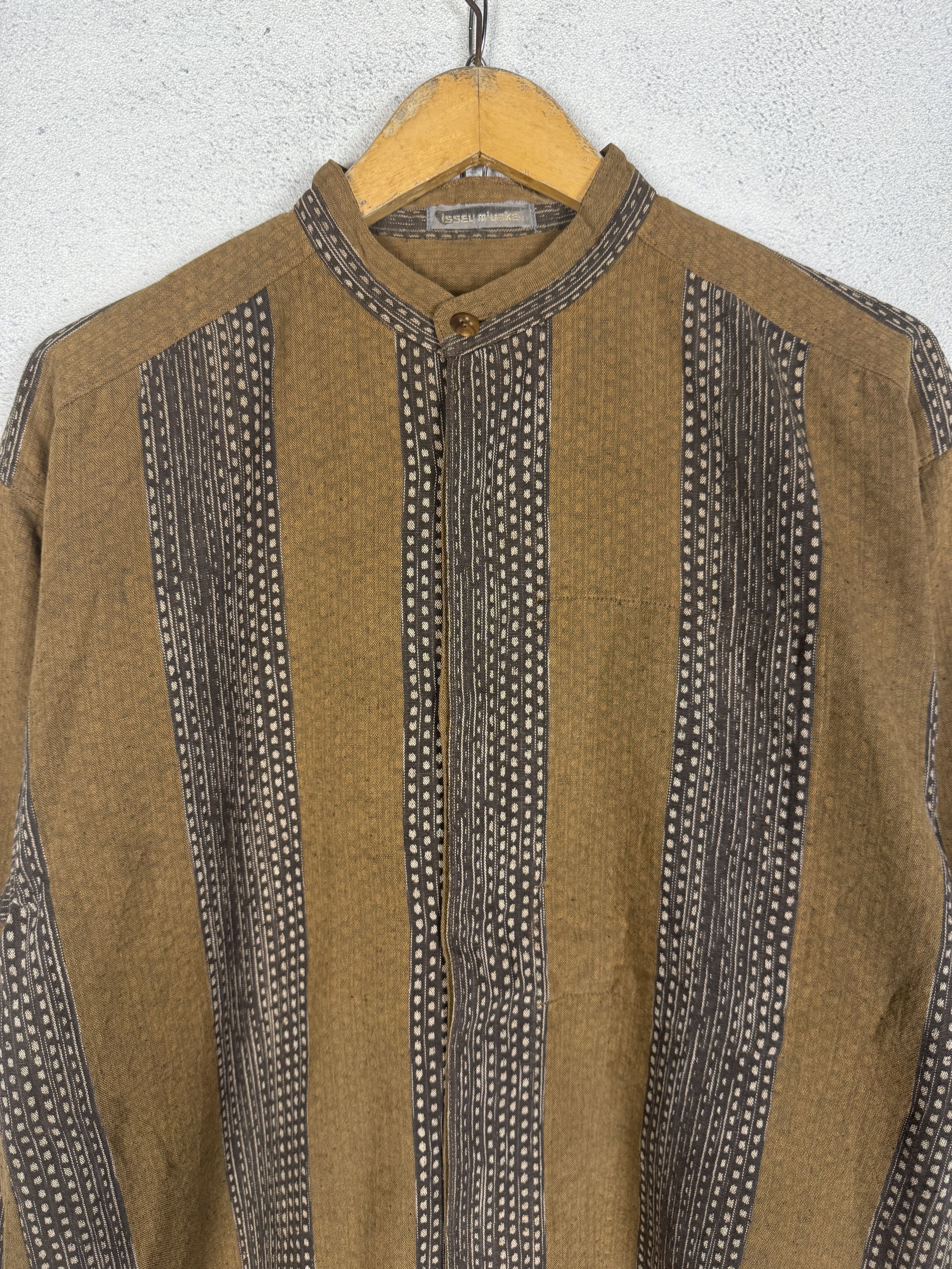 Issey Miyake Vintage 90s Issey Miyake Abstract Pattern Shanghai Shirt Size US M / EU 48-50 / 2 - 3 Thumbnail