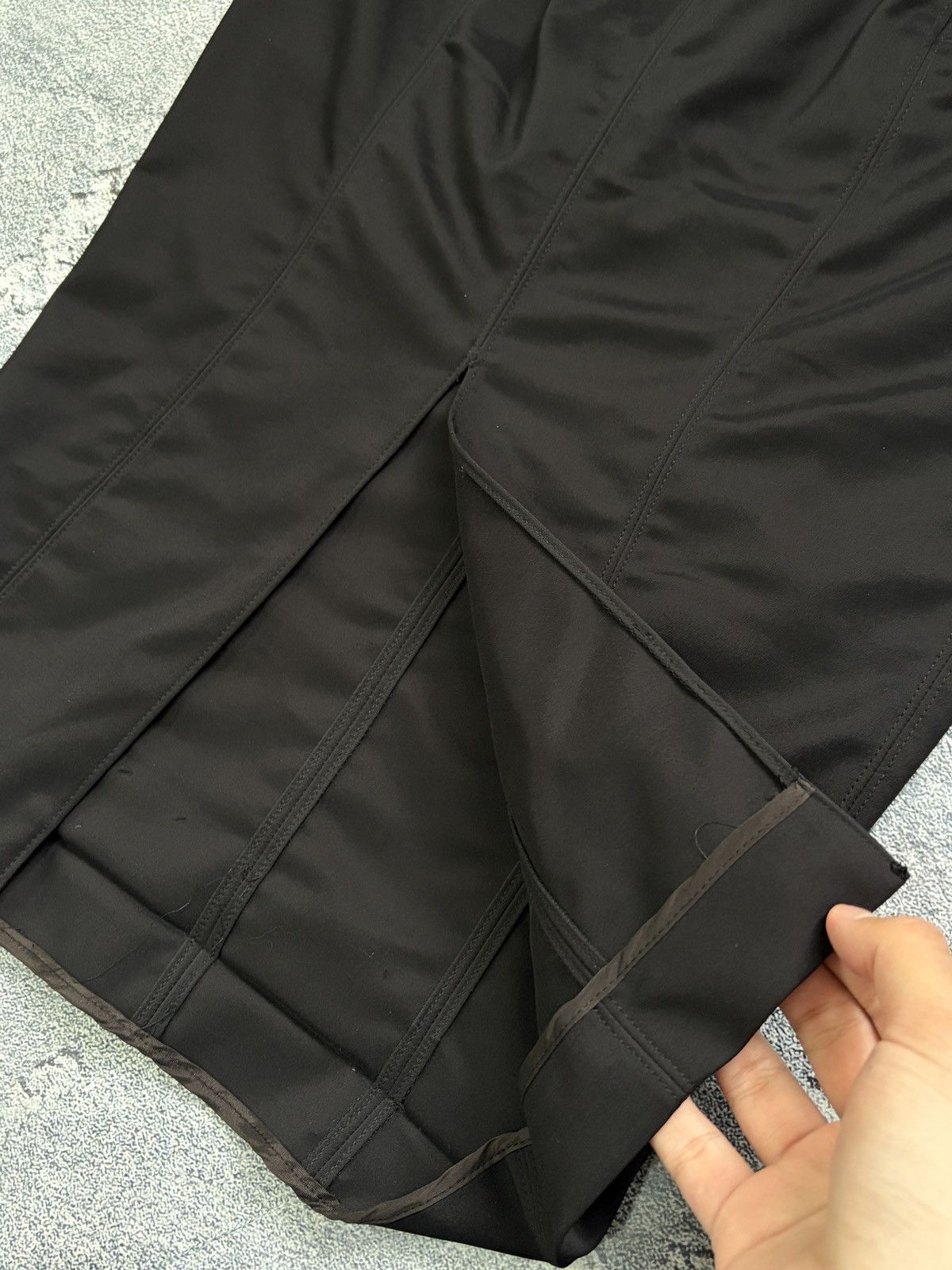 Gucci **2003 Gucci Tom Ford Archive Black Pencil Skirt IT 40** Size 27" / US 4 / IT 40 - 11 Thumbnail