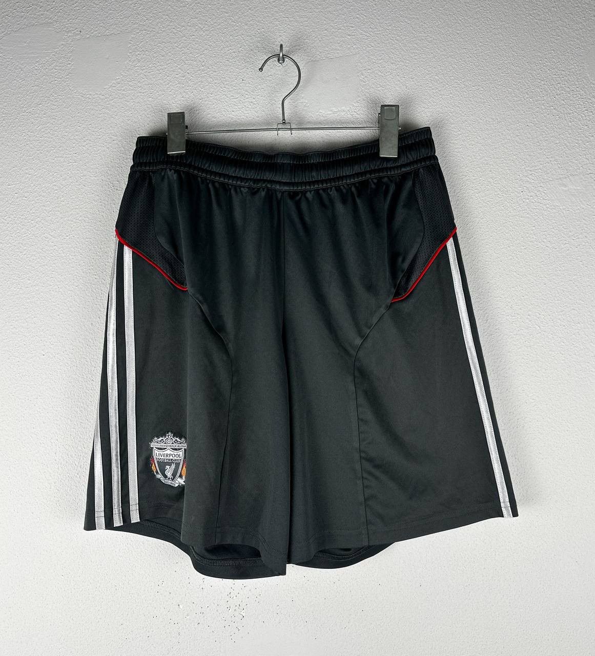 Nike Nike Liverpool Size US 34 / EU 50 - 1 Thumbnail