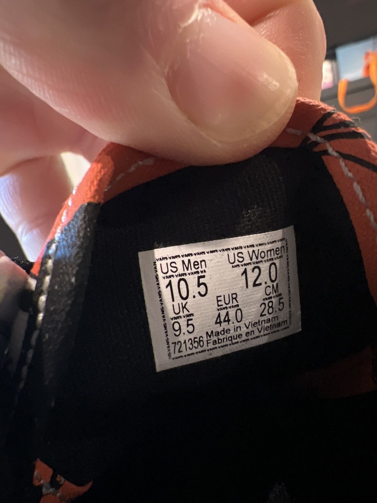 Disney × Vans Vans x Nightmare Before Christmas Size US 10.5 / EU 43-44 - 7 Thumbnail