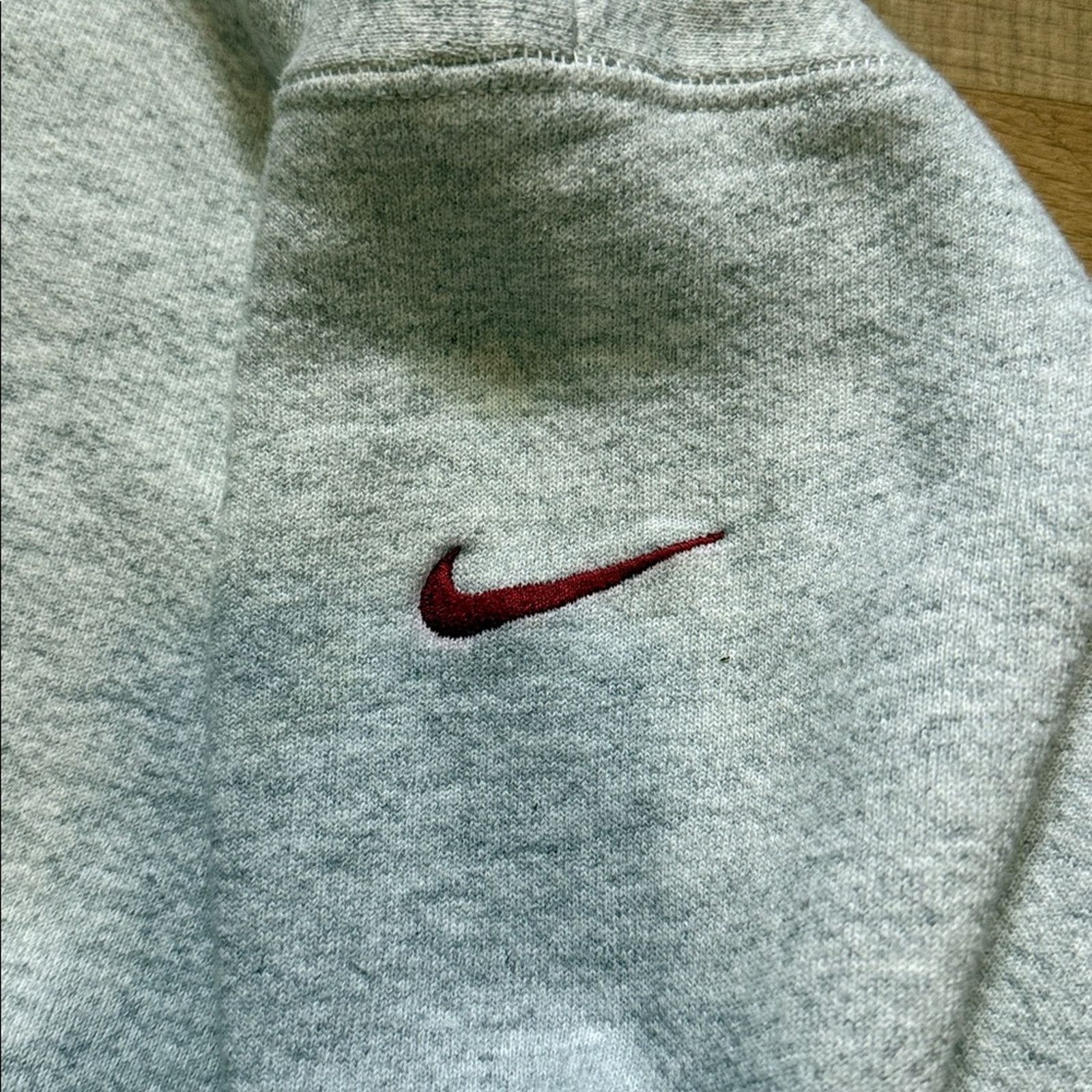 Nike 90s Nike Team Alabama Crimson Tide Basketball Crewneck Size US XL / EU 56 / 4 - 4 Thumbnail