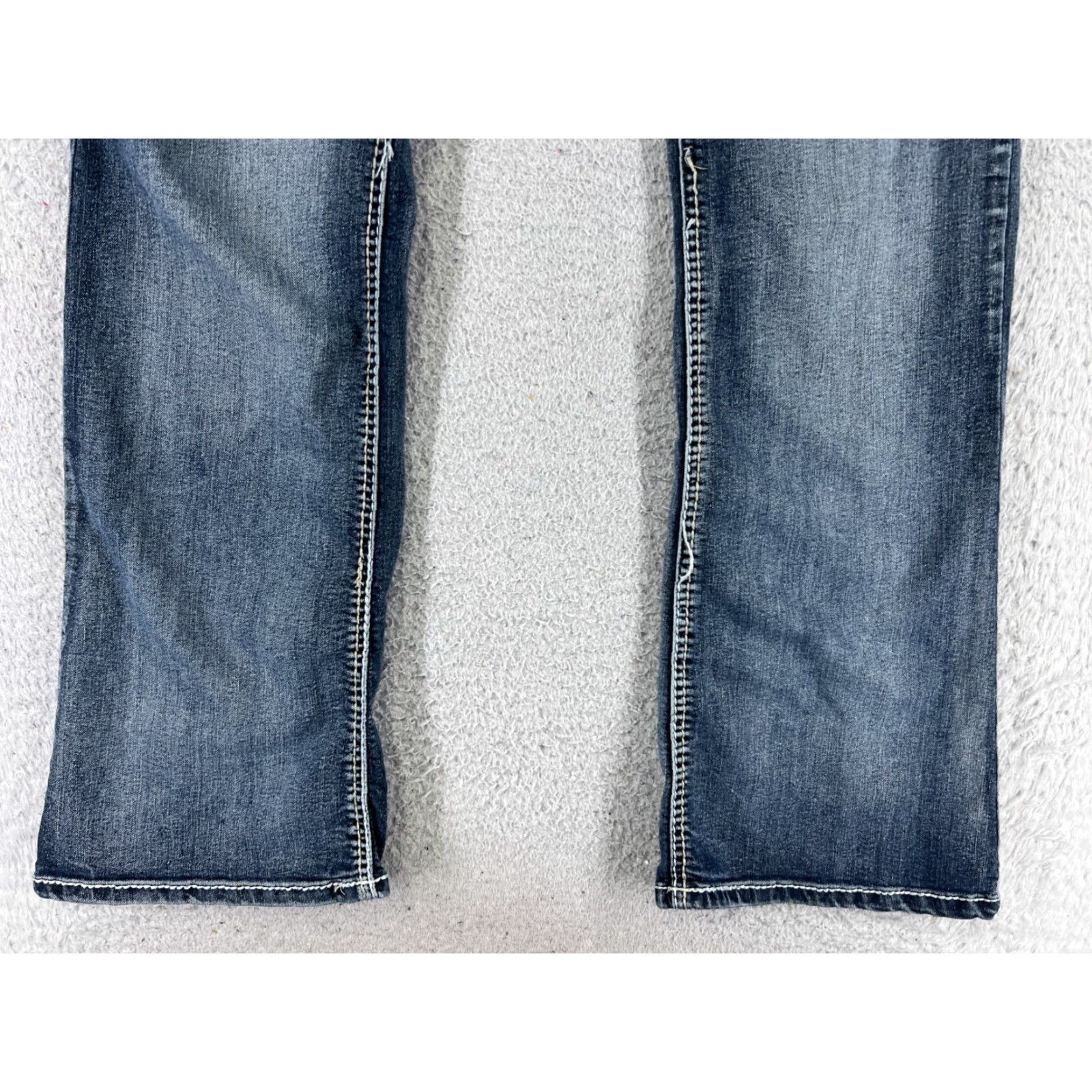 Vintage Maurices Jeans Women 11 Blue Denim Bootcut Low Rise 31x30 Cotton 5-Pocket Zipper Distressed Western Cowboy Size 32" / US 10 / IT 46 - 2 Thumbnail