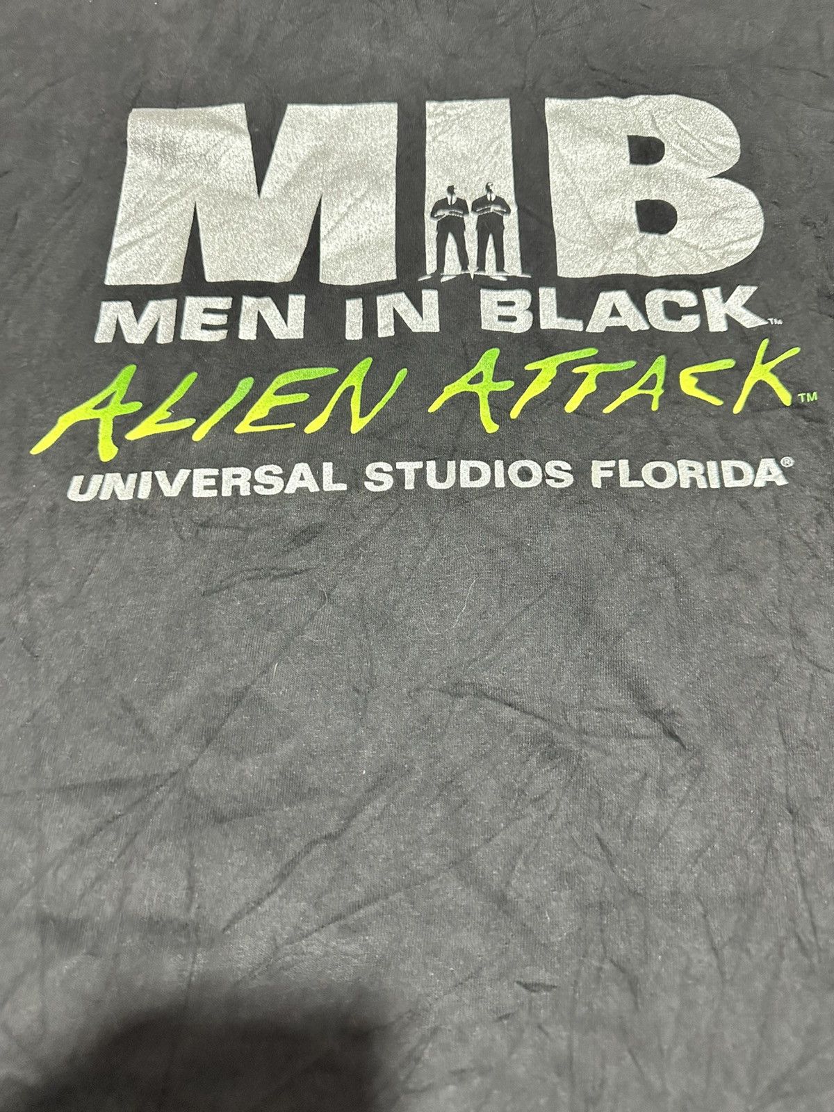 Universal Studios Vtg Men In Black Alien attack movie tee Size US L / EU 52-54 / 3 - 6 Thumbnail