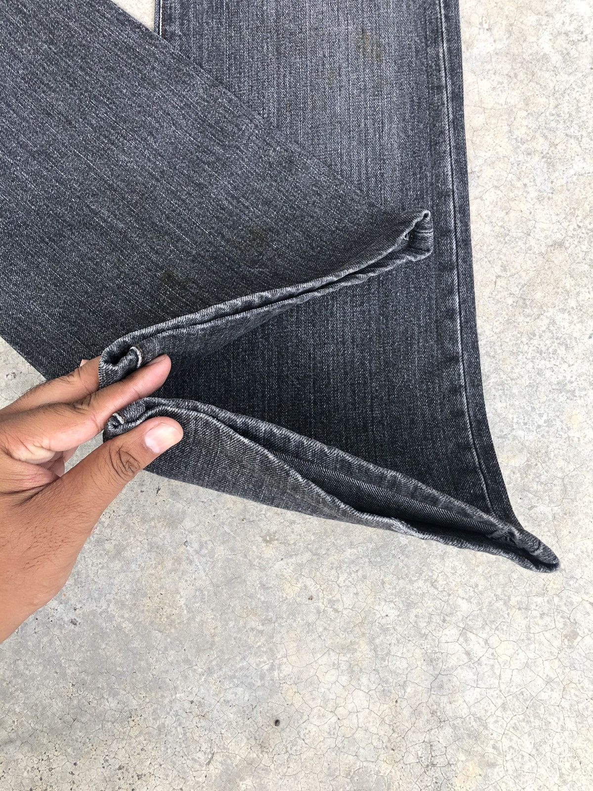 If Six Was Nine Japanese Uniqlo Flared Jeans Distressed Jeans Size US 32 / EU 48 - 13 Thumbnail