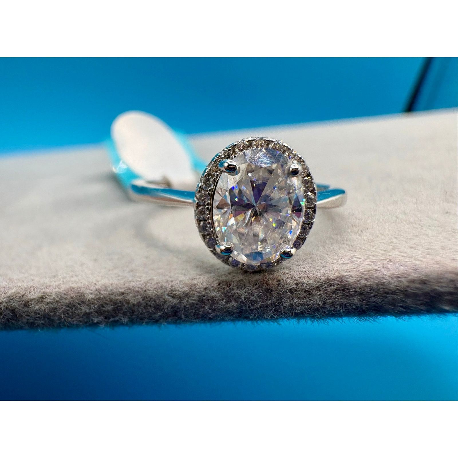 Other NWT Size 8 - 1.61CTW D VVS1 Moissanite Sterling Silver Ring Size ONE SIZE - 9 Thumbnail