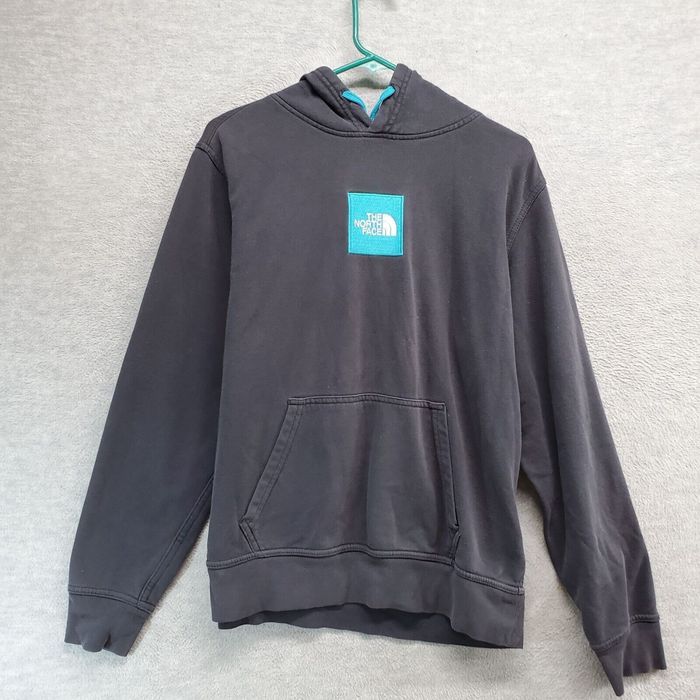 North face embroidered box logo online