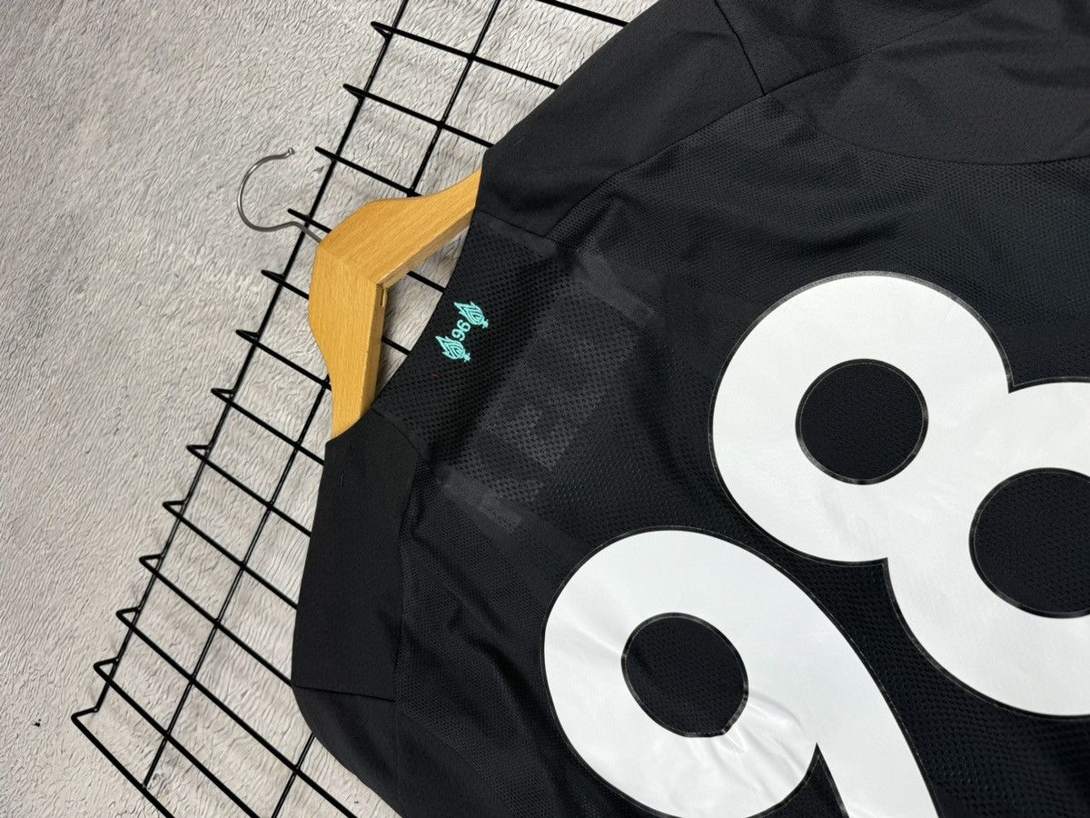 New Balance × Vintage Vintage Liverpool 2019/20 Third New Balance Jersey Blokcore Size US M / EU 48-50 / 2 - 11 Thumbnail