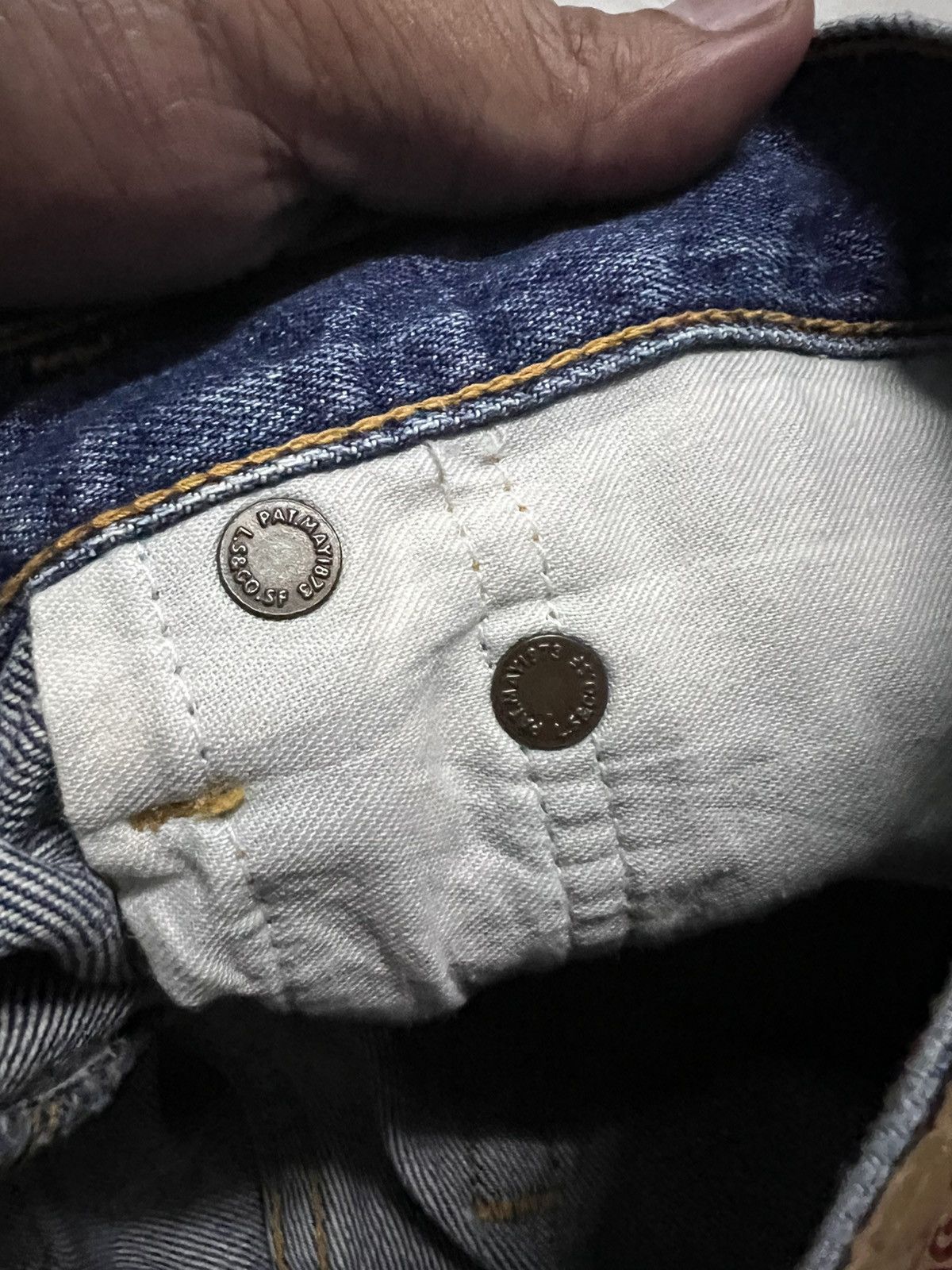 Jean × Levi's × Vintage Vintage Levis 505 Distressed Faded Jean Size US 29 - 20 Thumbnail