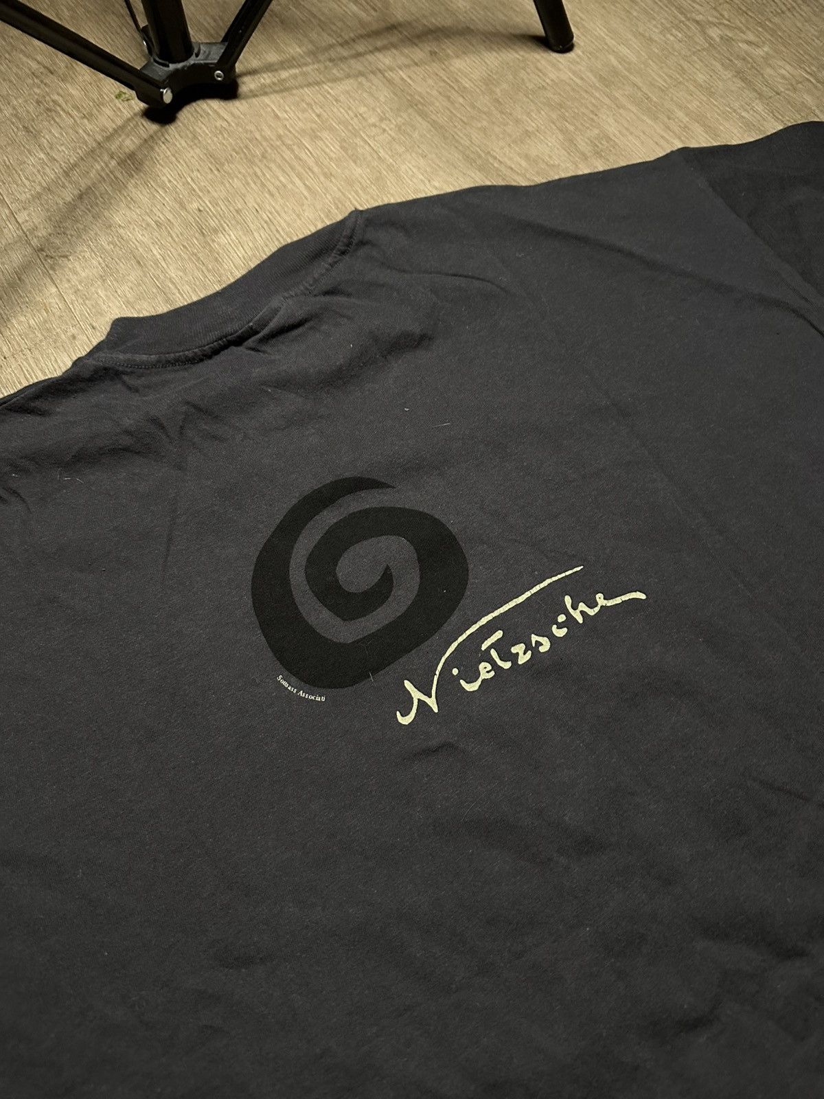 Vintage T-shirt made in Italy Parole Di Nietzsche spiral star Size US XL / EU 56 / 4 - 8 Thumbnail
