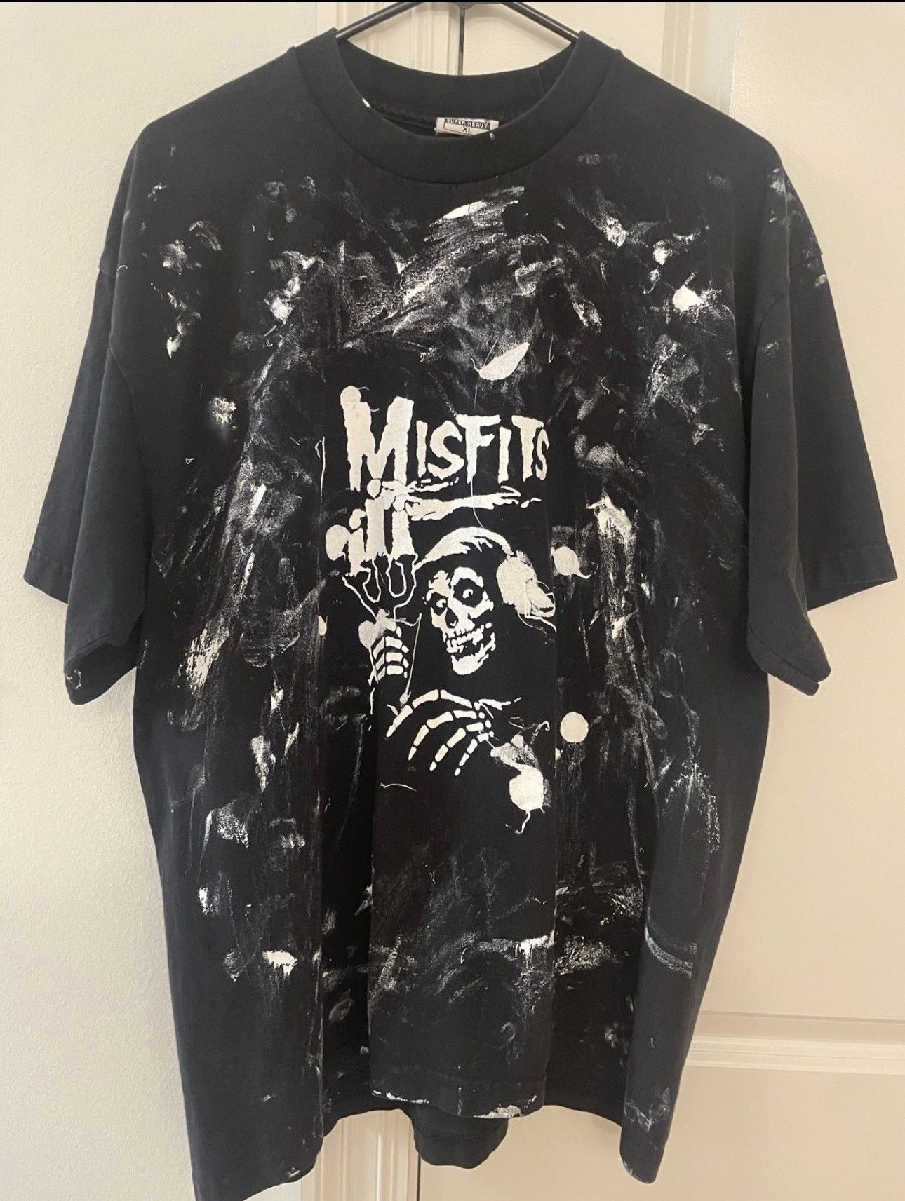 Misfits Vtg. ‘02 Misfits Crimson Paint Splatter Shirt Pro 5 Tag XL Size US XL / EU 56 / 4 - 1 Thumbnail