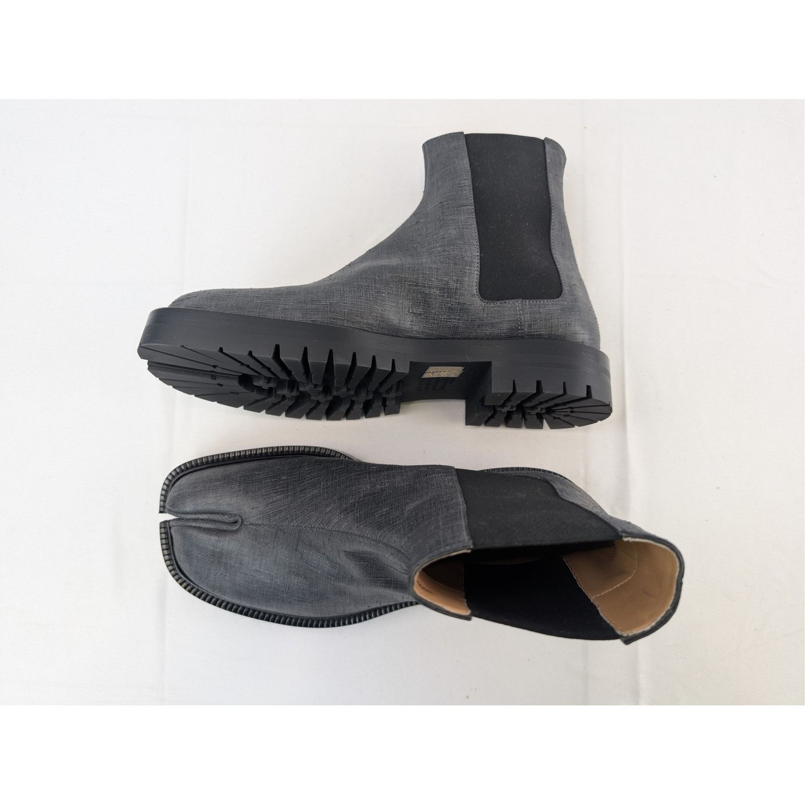 Maison Margiela o1rshd1 Tabi County Chelsea Boots in Black Size US 9 / EU 42 - 1 Thumbnail