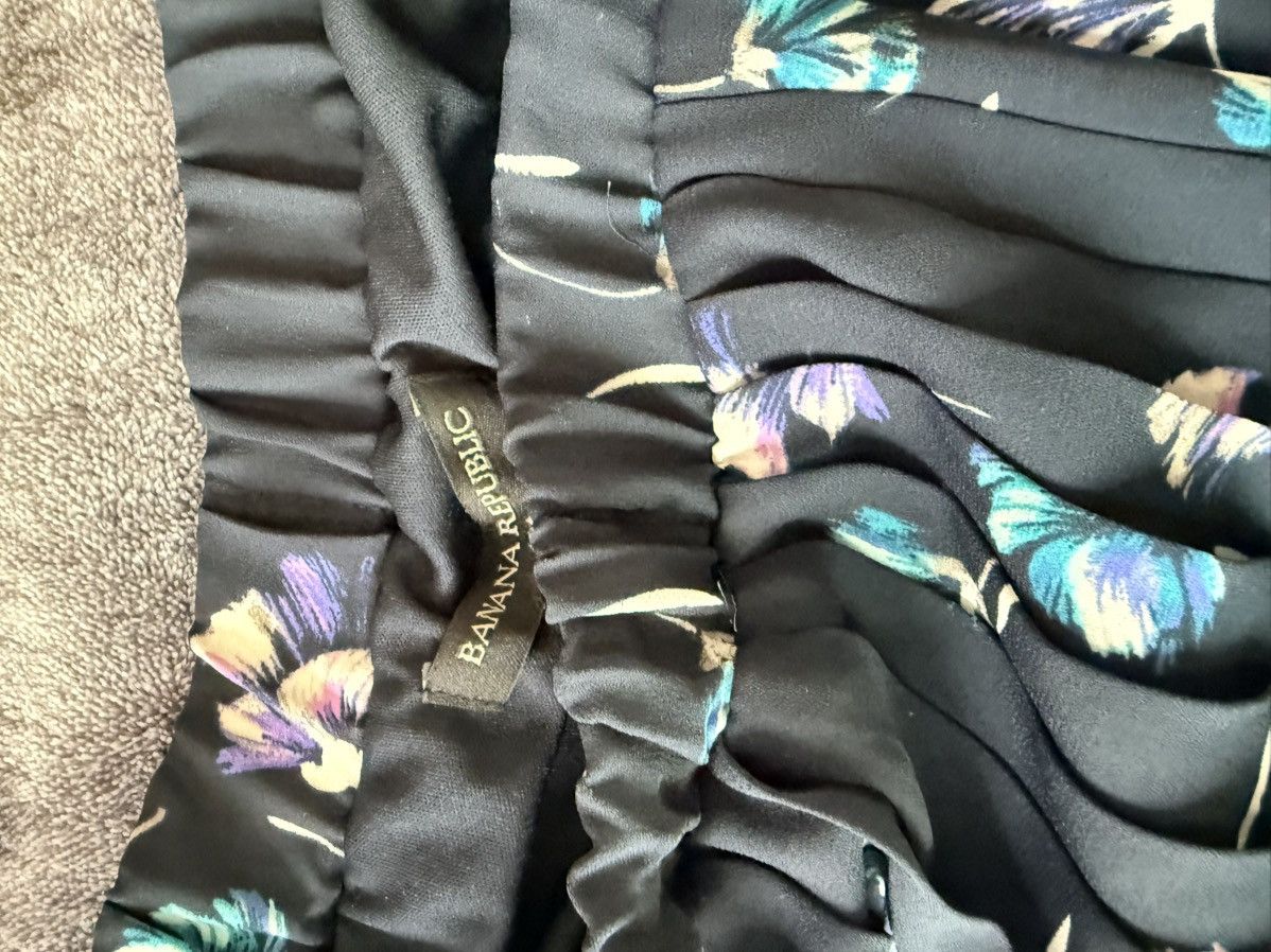 Banana Republic Banana Republic Floral Pleated Midi Skirt Sz S Black Blue Size 28" / US 6 / IT 42 - 6 Thumbnail