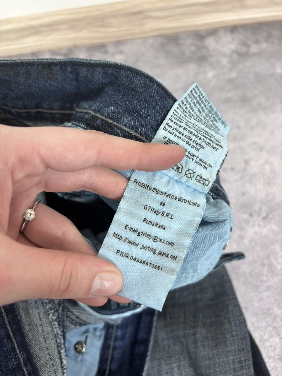 Japanese Brand Vintage Justing Y2K Dark Blue Faded Wash Denim Jeans Size US 32 / EU 48 - 13 Thumbnail