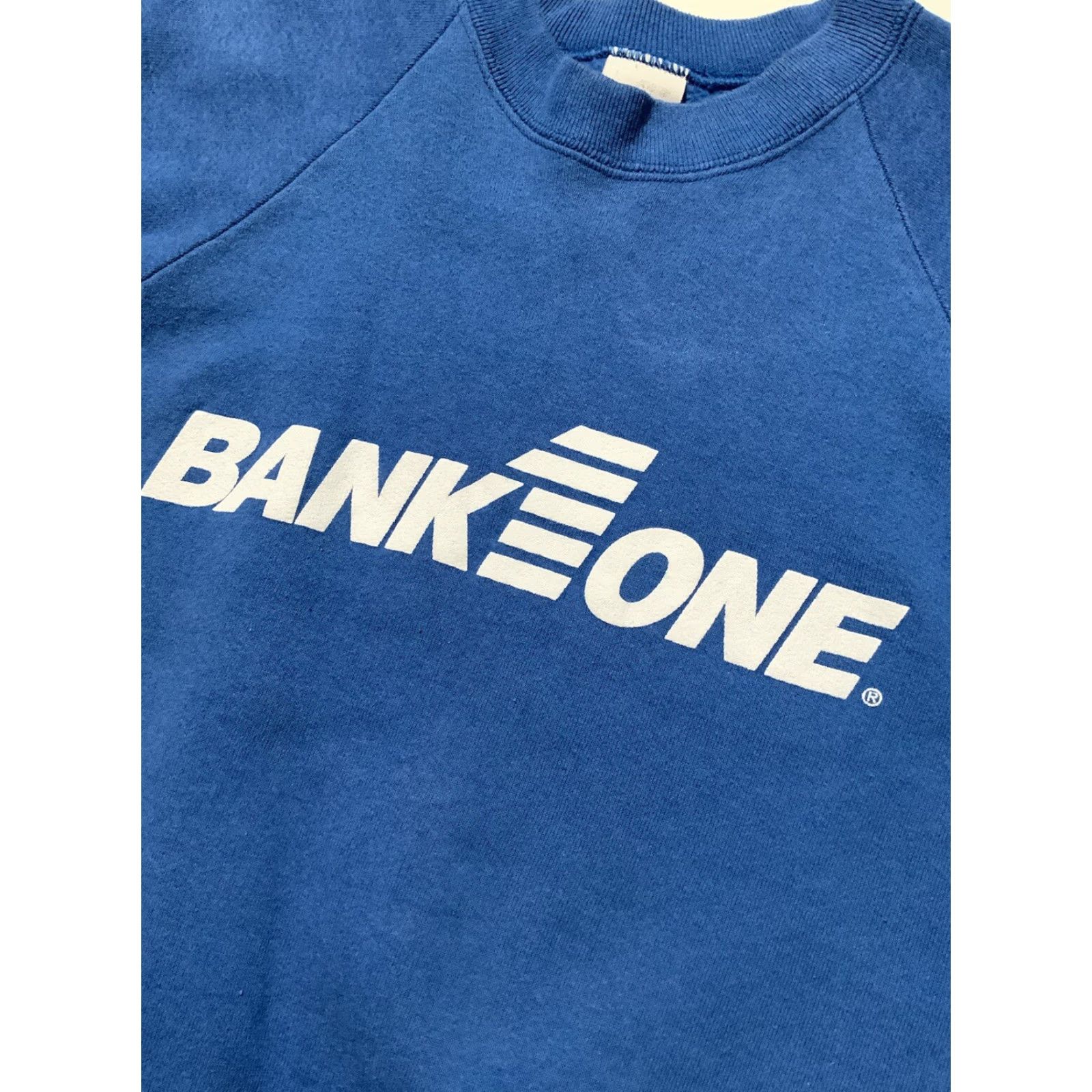 Fruit Of The Loom VINTAGE Fruit of the Loom Bank One 1 Blue 50/50 Crewneck Sweatshirt L Mens 90s Shirt Size US L / EU 52-54 / 3 - 5 Thumbnail