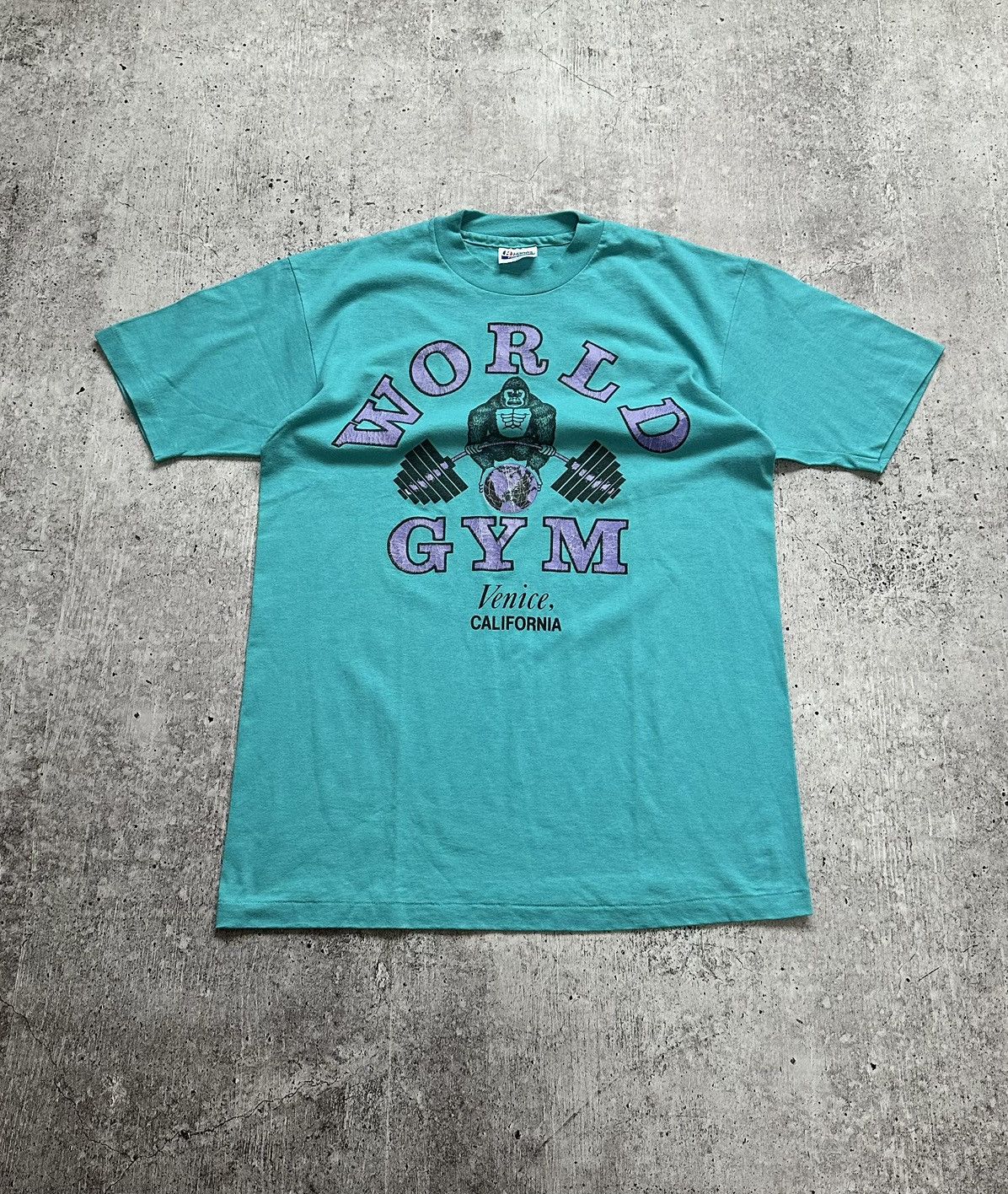 Vintage Vintage 90’s World Gym Venice California Single Stitch Tee Size US L / EU 52-54 / 3 - 1 Thumbnail