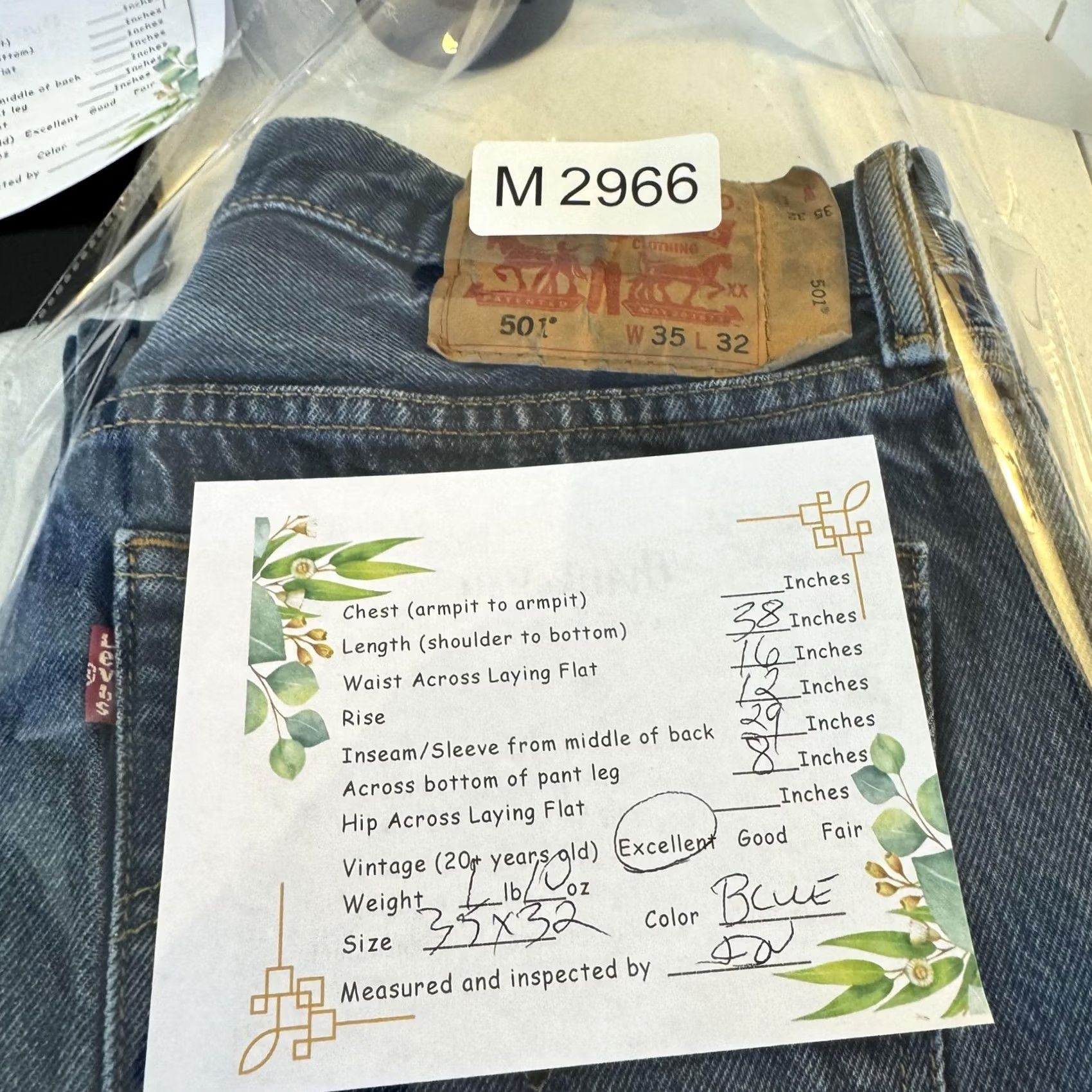 Levi's VINTAGE Levi’s 501 Jeans Mens 33x32 Blue Button Fly Straight Levis Denim Classic Jeans Mens Regular Blue 501 Original Straight New title: Size US 33 - 5 Thumbnail