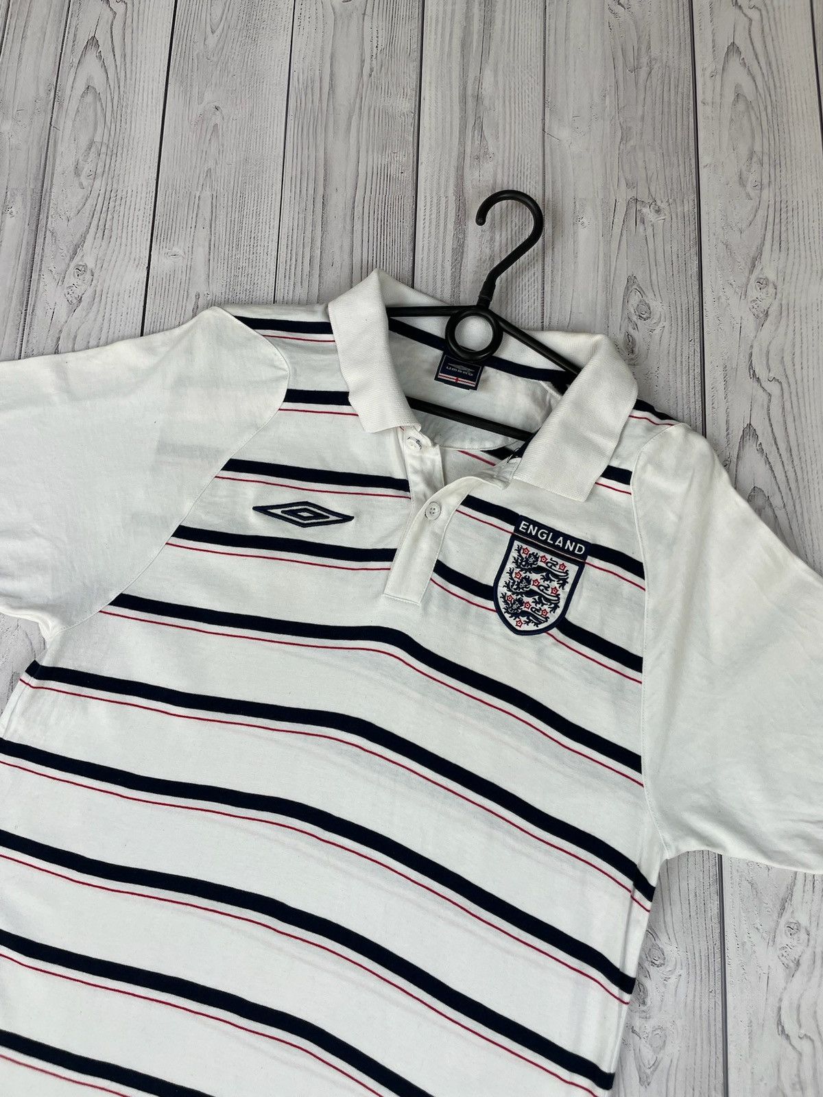 Umbro Vintage umbro England soccer polo striped rare size M Size US M / EU 48-50 / 2 - 2 Thumbnail
