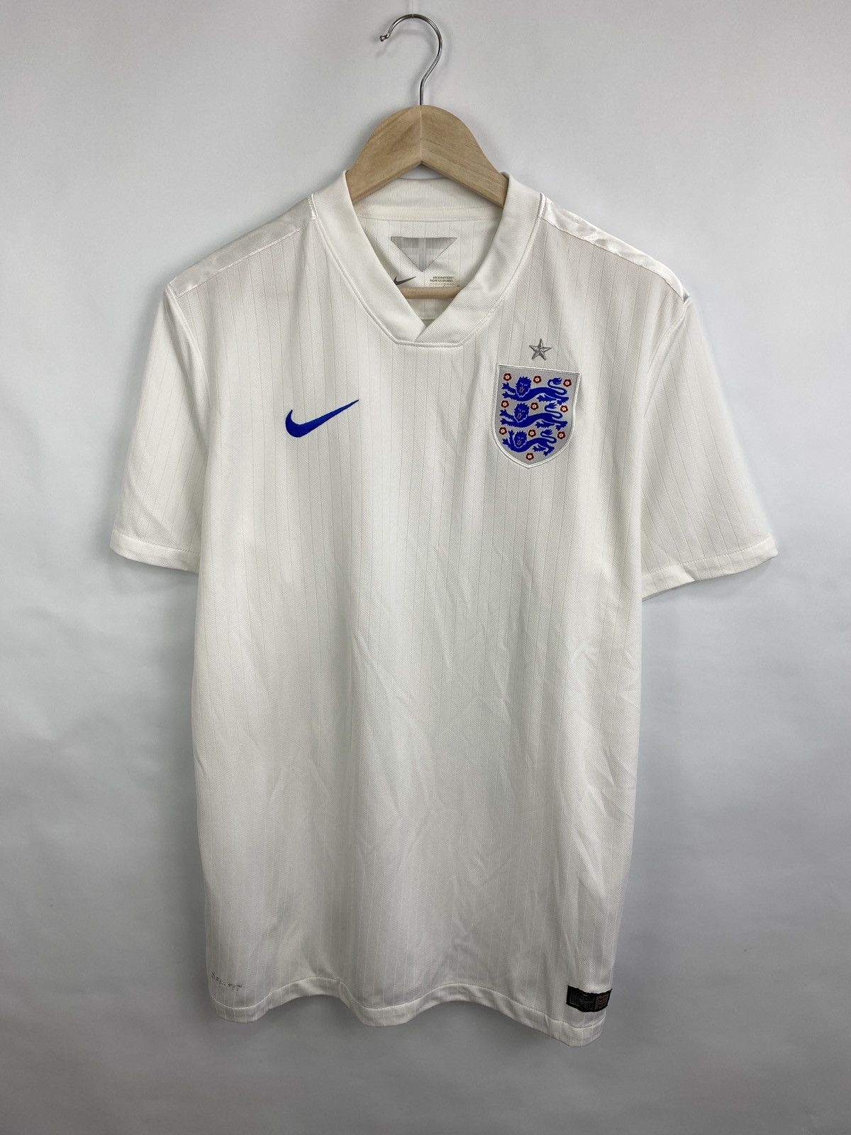 Nike 🏴󠁧󠁢󠁥󠁮󠁧󠁿 2014 Nike England Soccer Jersey T-Shirt Rare Retro Hype Size US L / EU 52-54 / 3 - 3 Thumbnail