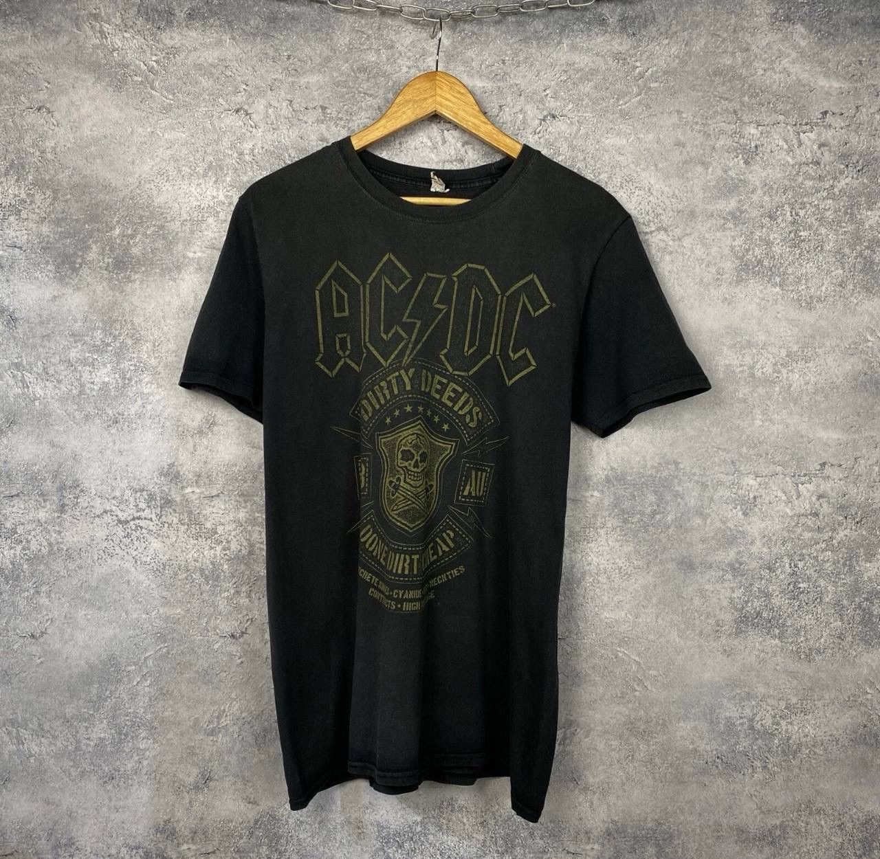 AC/DC Acdc Dirty Deeds Done Dirt Cheap Tee Men's Size L Black Size US L / EU 52-54 / 3 - 1 Thumbnail