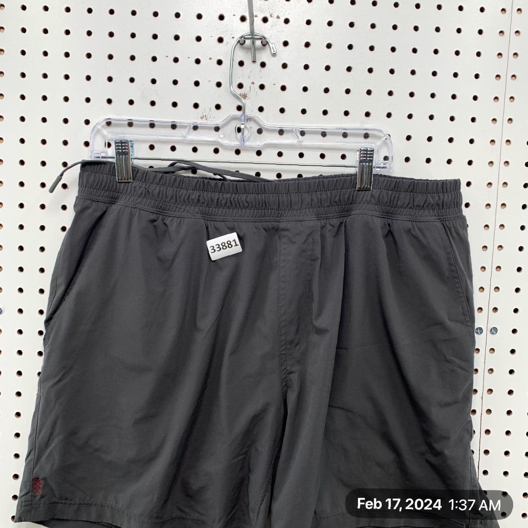Rhone VINTAGE Rhone Active Shorts Mens 2XL Gray Workout Drawstring 36x6 Size US 39 - 4 Thumbnail