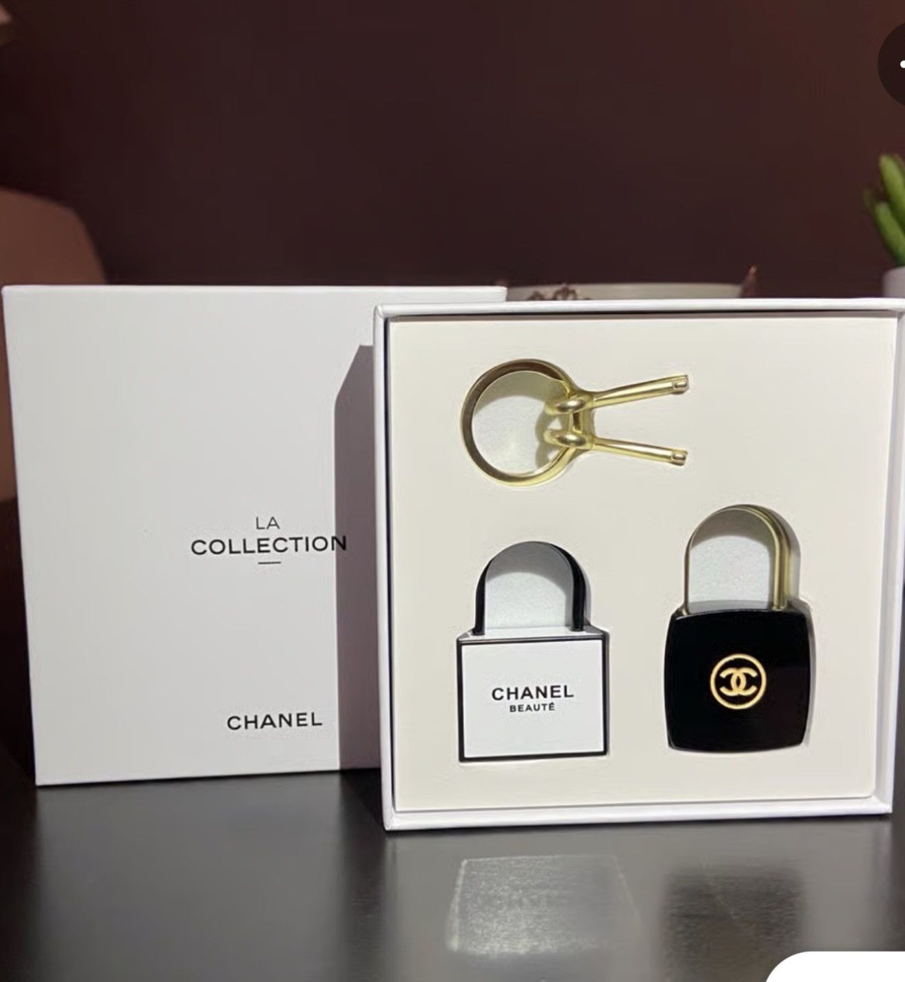 Chanel CHANEL BEAUTE La Collection 2-Pc Pad lock & Key Novelty GWP Size ONE SIZE - 5 Thumbnail
