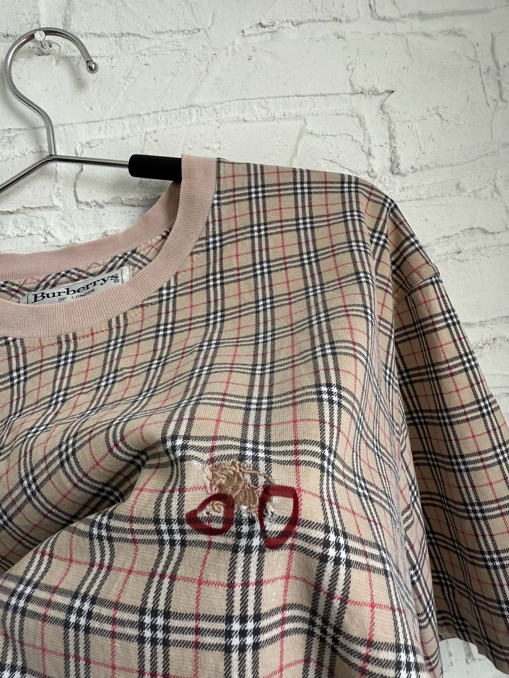 Burberry × Vintage Vintage 90s Burberry nova check monogram t-shirt Size US M / EU 48-50 / 2 - 3 Thumbnail