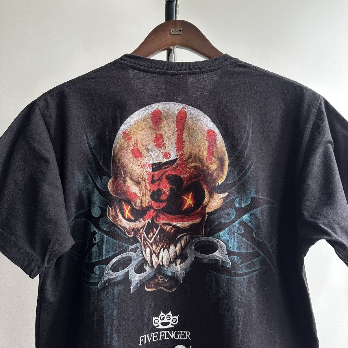 Band Tees × Vintage Vintage Five Finger Death Punch Skull Graphic Tee Size US M / EU 48-50 / 2 - 5 Thumbnail