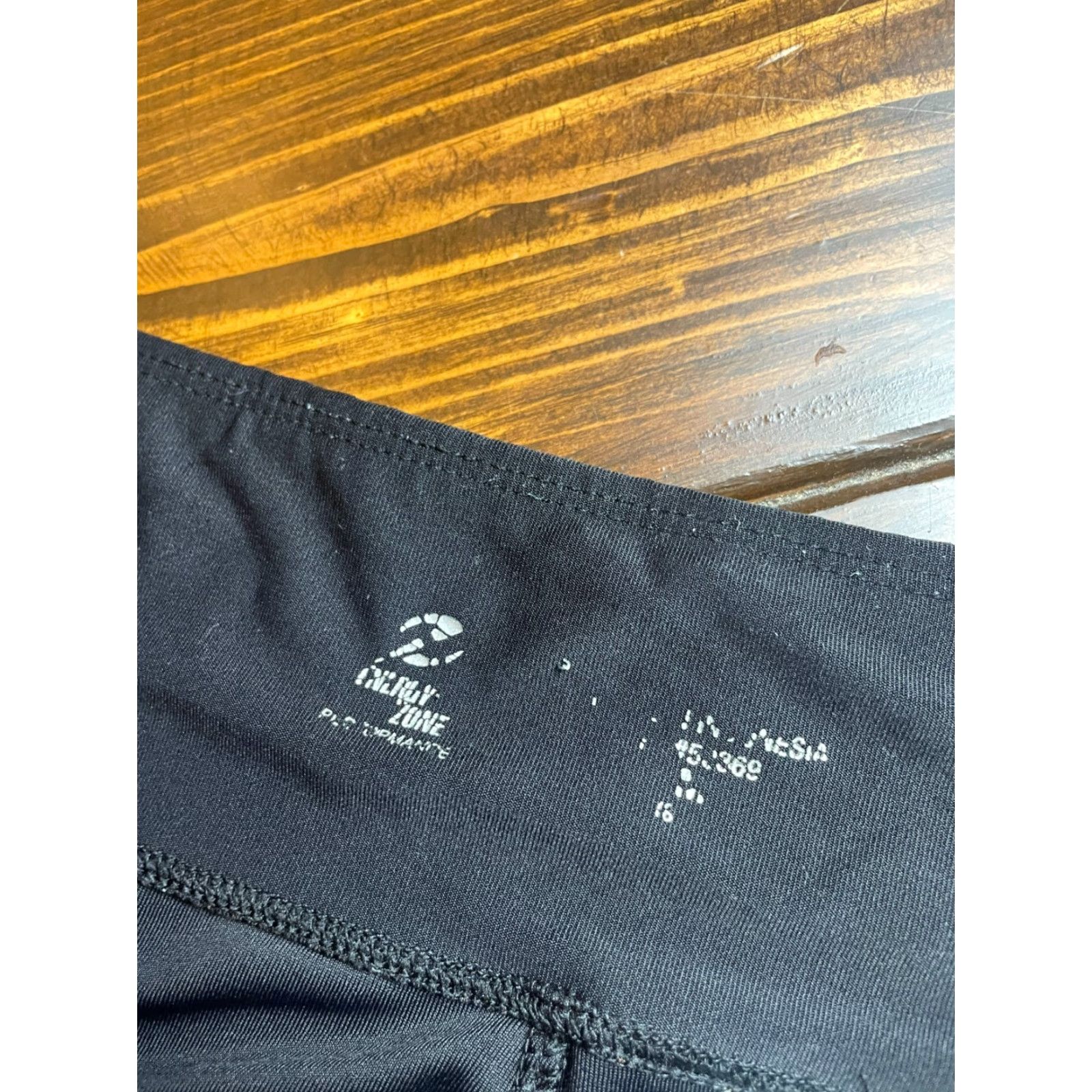 Vintage Energy Zone Pants Women's Medium Black Cropped Activewear Leggings Size 32" / US 10 / IT 46 - 7 Thumbnail