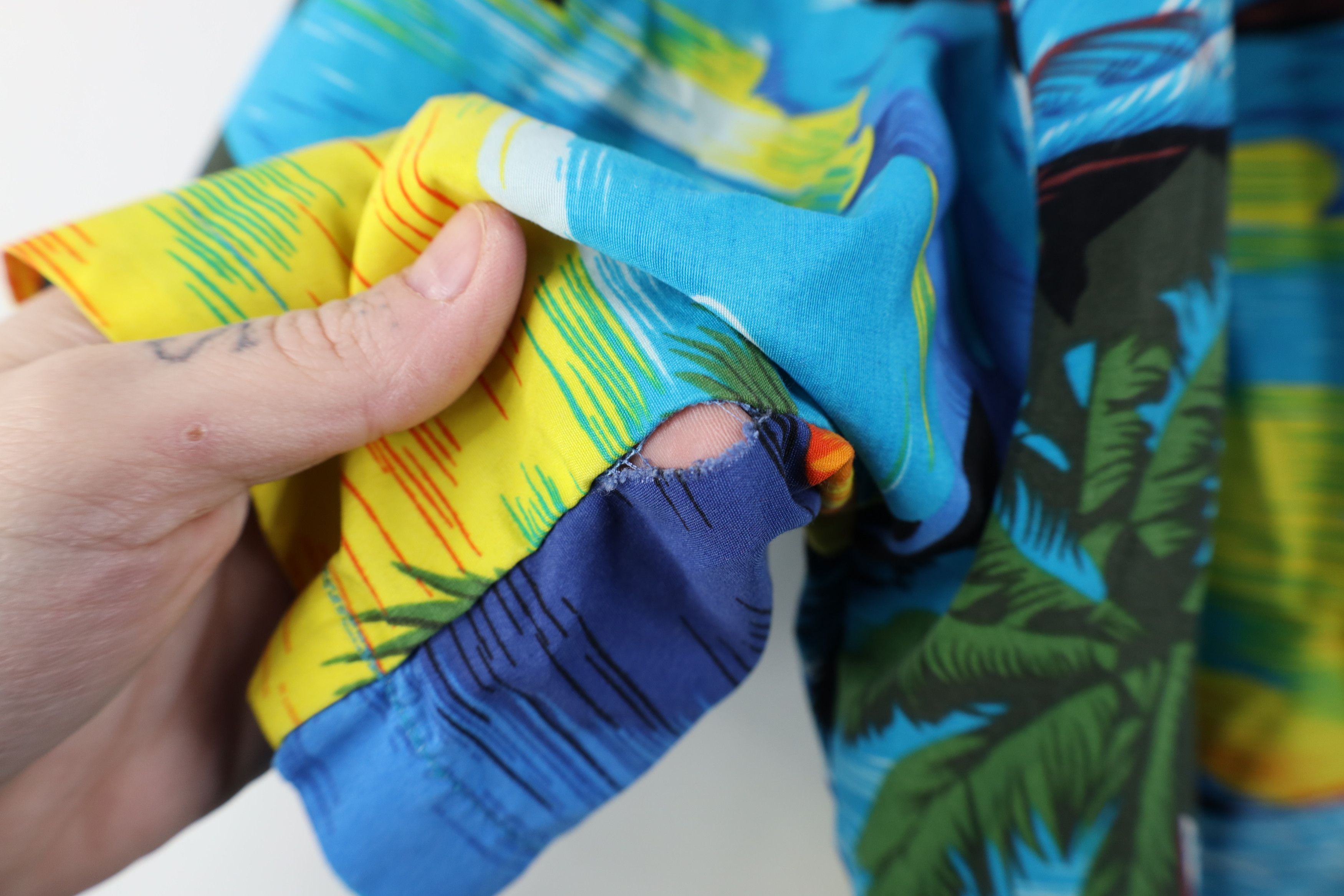 Vintage Vintage 90s Streetwear Luau Beach Hawaiian Button Shirt USA Size US XXL / EU 58 / 5 - 6 Thumbnail