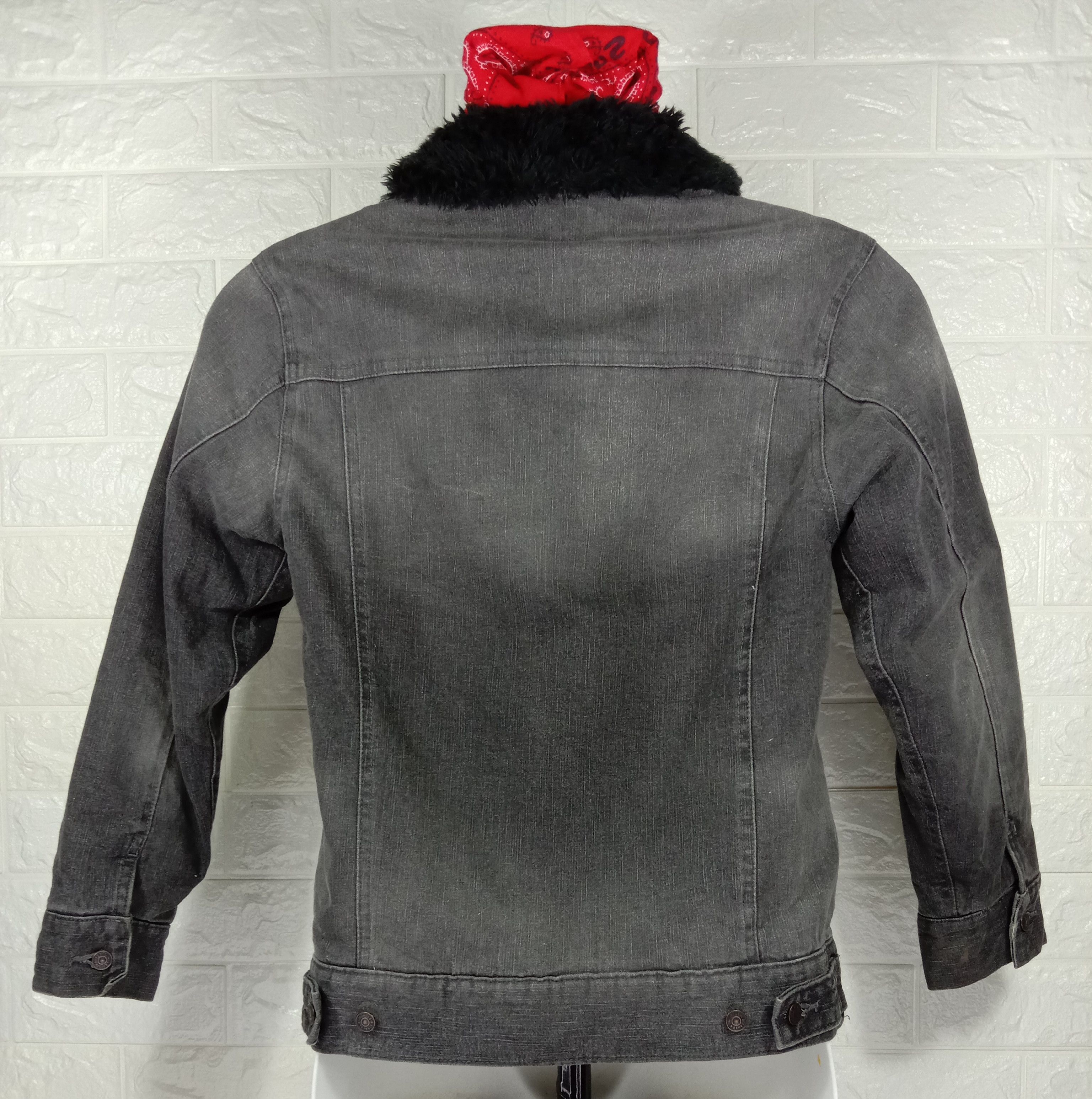 Levi's Vintage Levi's Red Tab Faded Black Denim Jacket Size M / US 6-8 / IT 42-44 - 4 Thumbnail