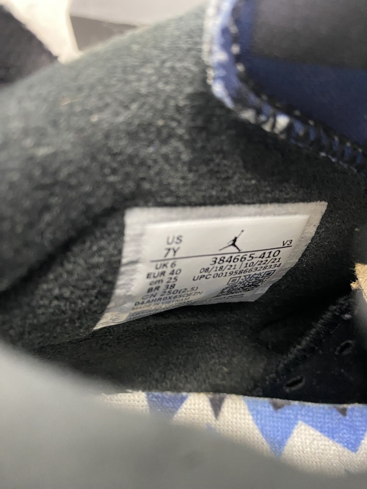Jordan Brand Size 7Y - Jordan 6 Retro “UNC White” Size US 7 / EU 40 - 5 Thumbnail