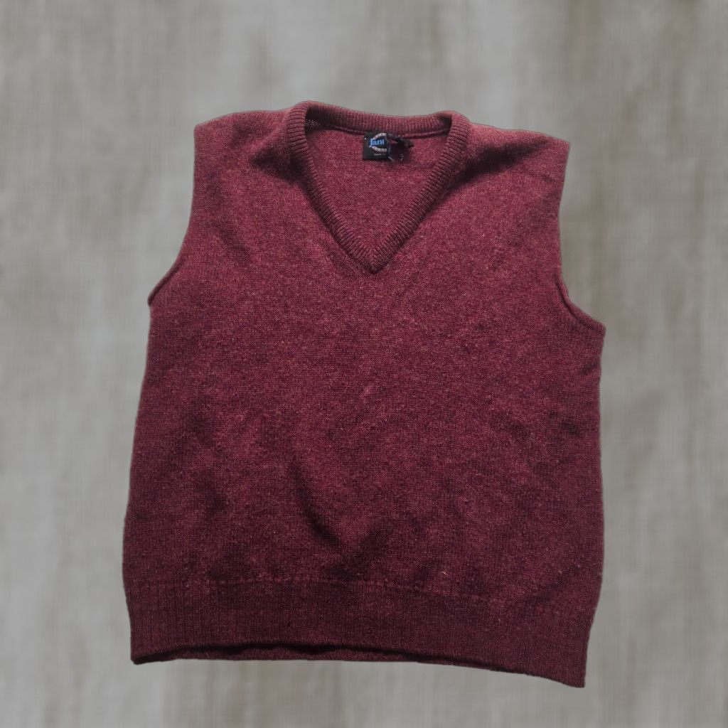 Jantzen VINTAGE Jantzen Sweater Vest Shirt Adult L Red Knit Acrylic 80s Dance Casual Mens Size US L / EU 52-54 / 3 - 1 Thumbnail