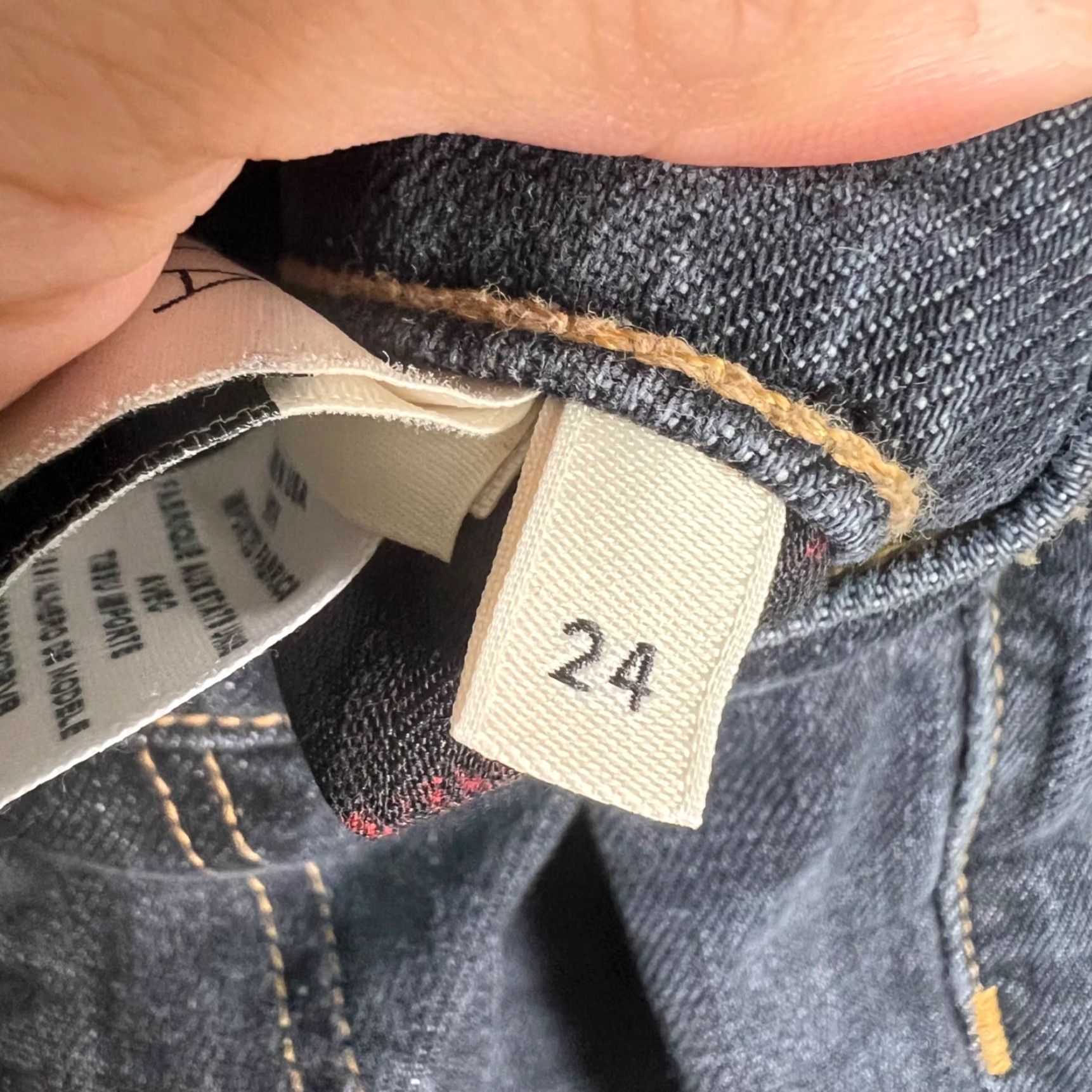 Alice + Olivia VINTAGE AO.LA Alice + Olivia 24 Womens Size 24 Two Tone Skinny Jeans Grey Black Denim Size 42" / US 20 - 4 Thumbnail