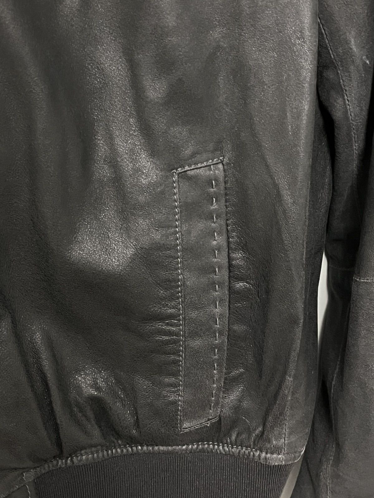 John Varvatos Goat Suede Bomber Jacket. Size medium Size US M / EU 48-50 / 2 - 7 Thumbnail