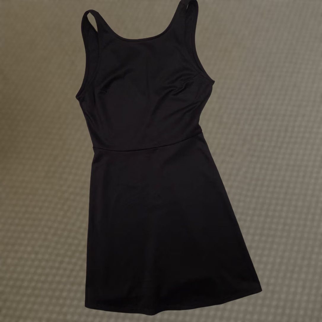 H&M Divided by H&M Black Solid Fit & Flare Strappy Sleeveless Short Dress Womens 8 Size 30" / US 8 / IT 44 - 1 Thumbnail